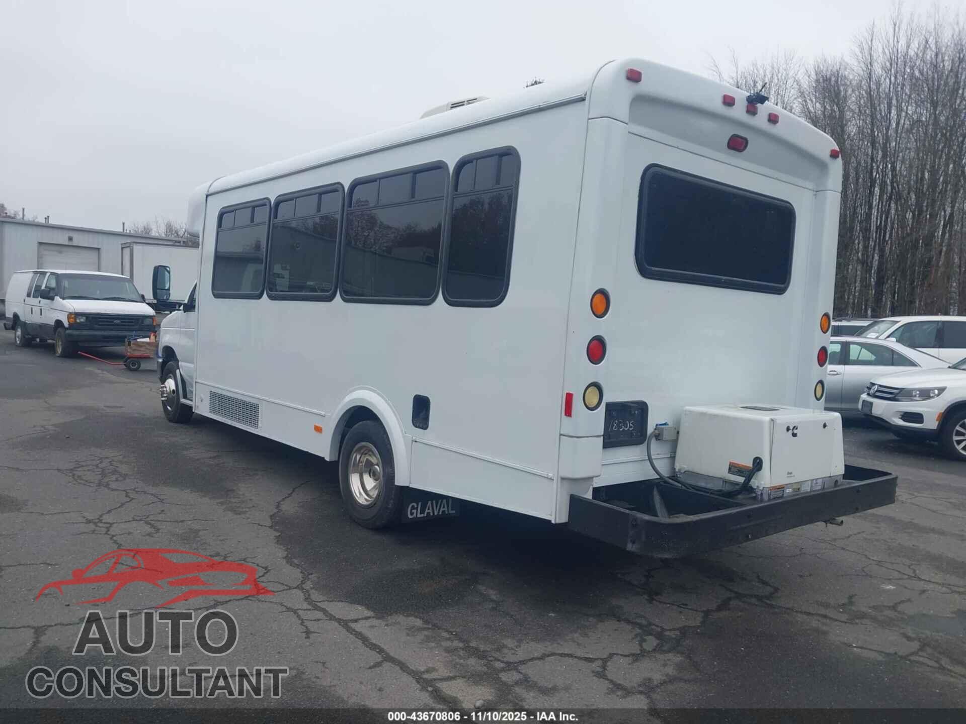 FORD E-450 CUTAWAY 2015 - 1FDFE4FS7FDA09660