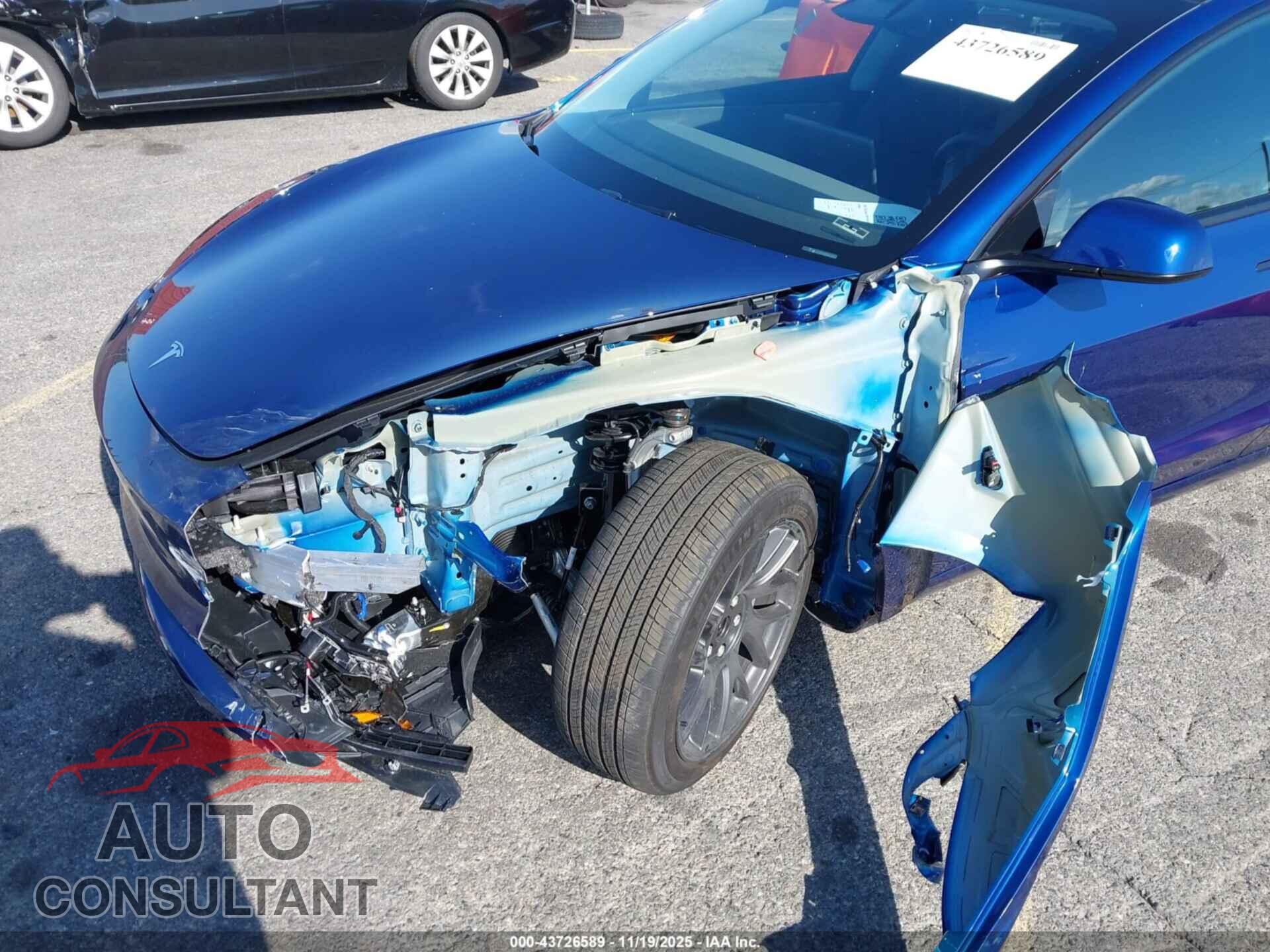 TESLA MODEL 3 2025 - 5YJ3E1EA9SF058411