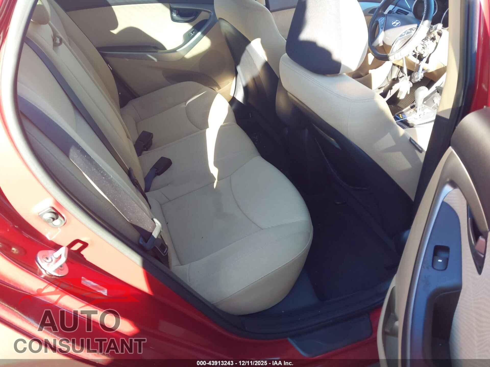 HYUNDAI ELANTRA 2013 - KMHDH4AE0DU667334