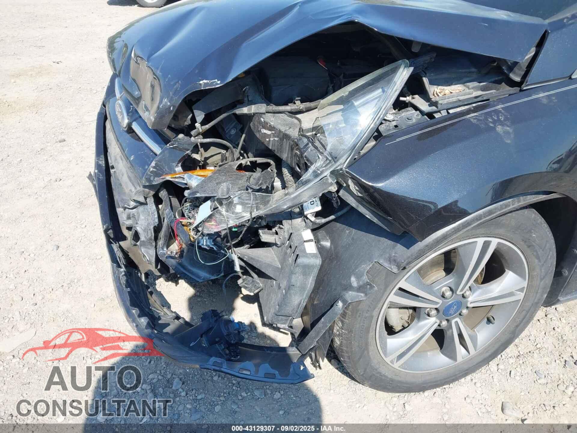 FORD FOCUS 2012 - 1FAHP3K2XCL468759