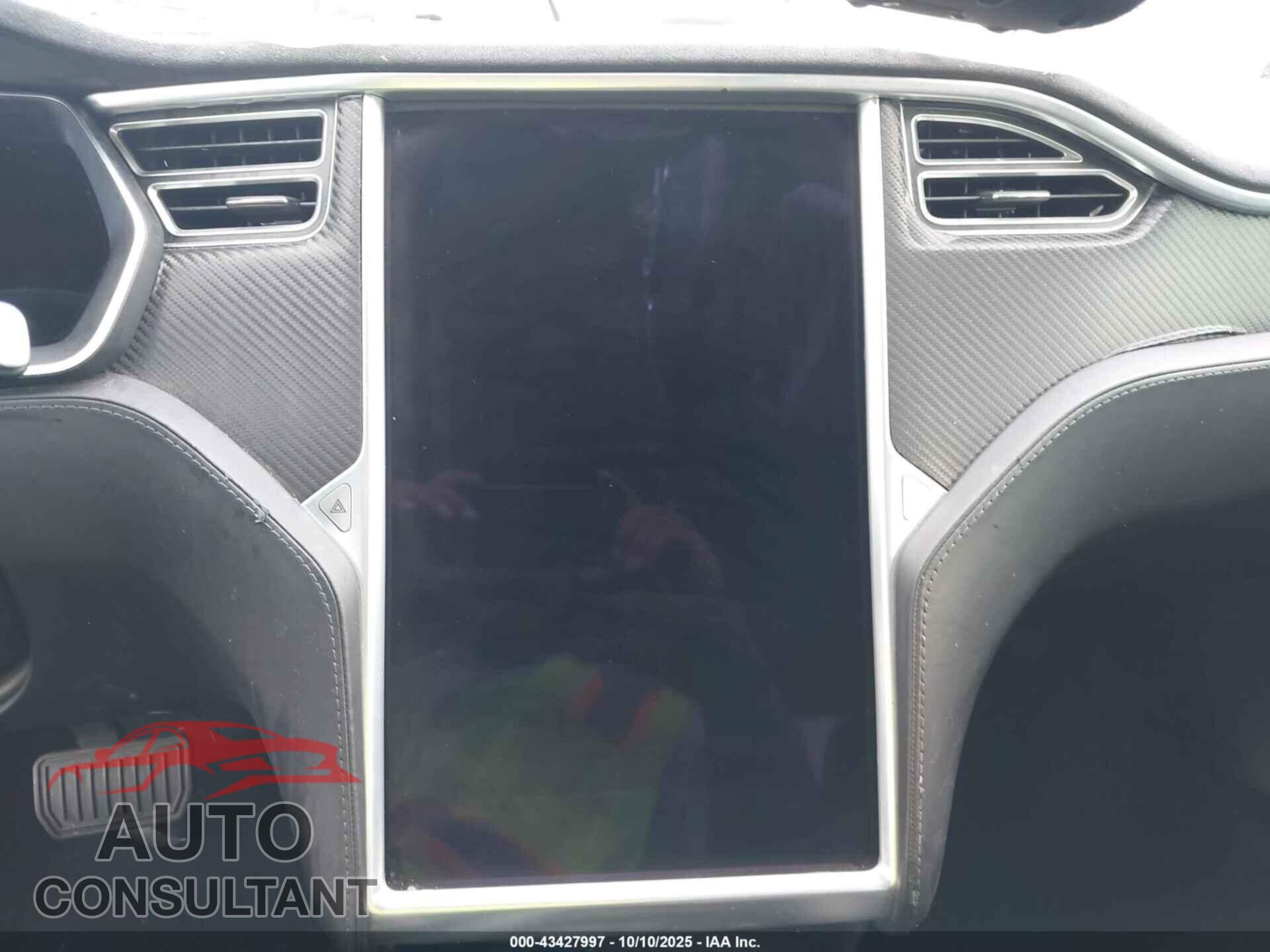 TESLA MODEL S 2015 - 5YJSA1E12FF106618