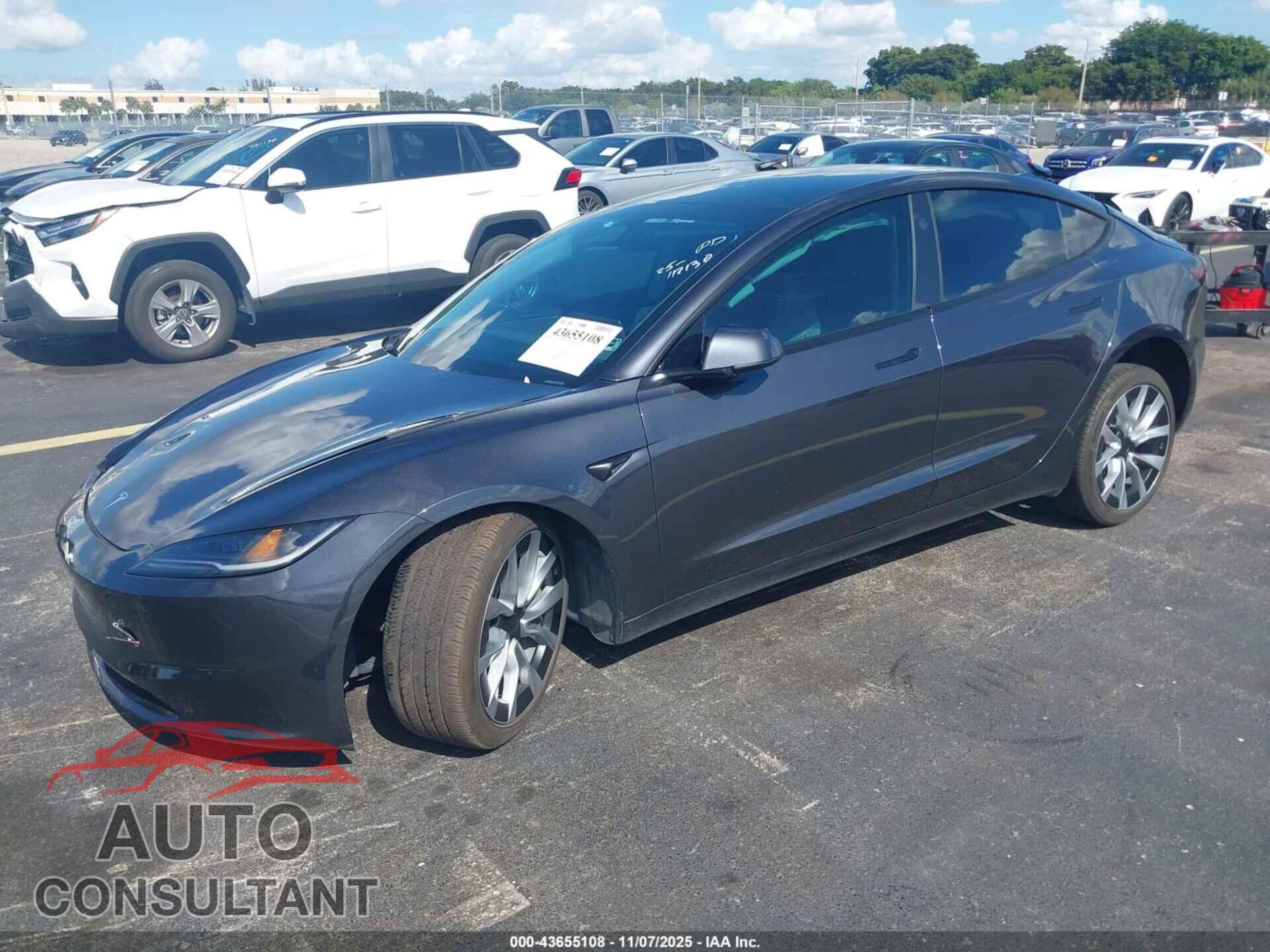 TESLA MODEL 3 2024 - 5YJ3E1EA2RF751525