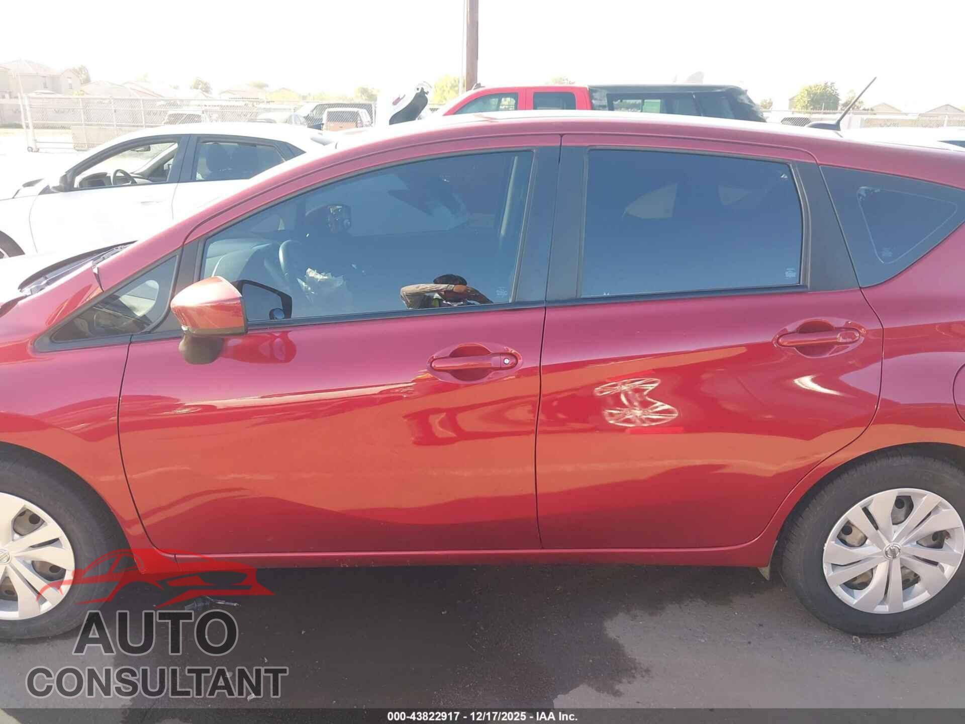 NISSAN VERSA NOTE 2017 - 3N1CE2CP1HL364030