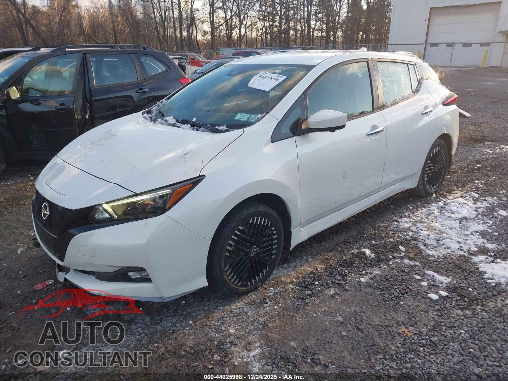 NISSAN LEAF 2023 - 1N4CZ1CV9PC556788