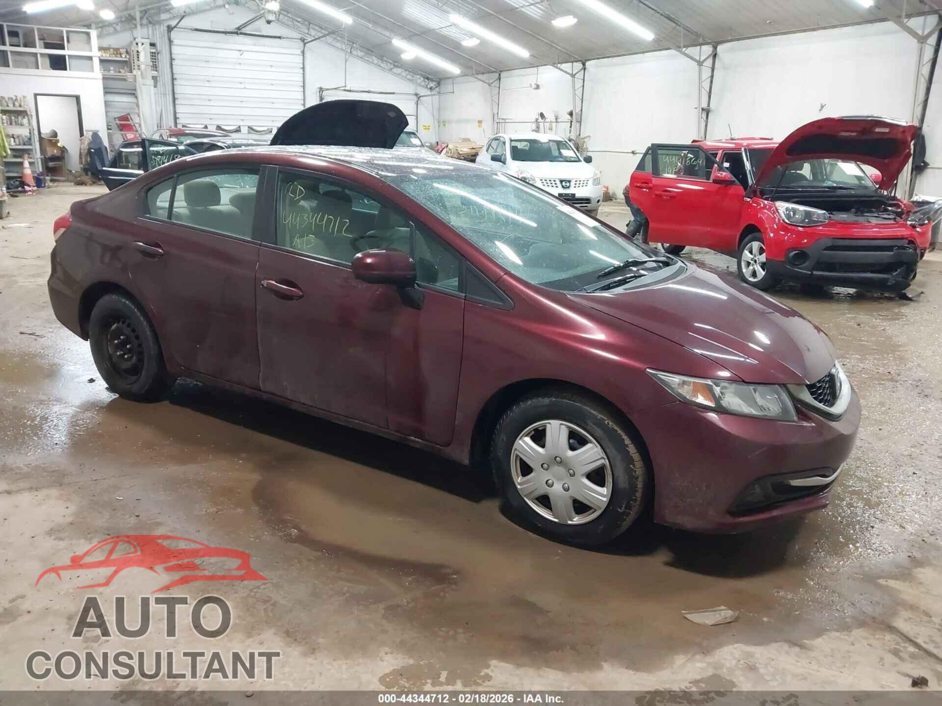 HONDA CIVIC 2013 - 19XFB2F54DE081004