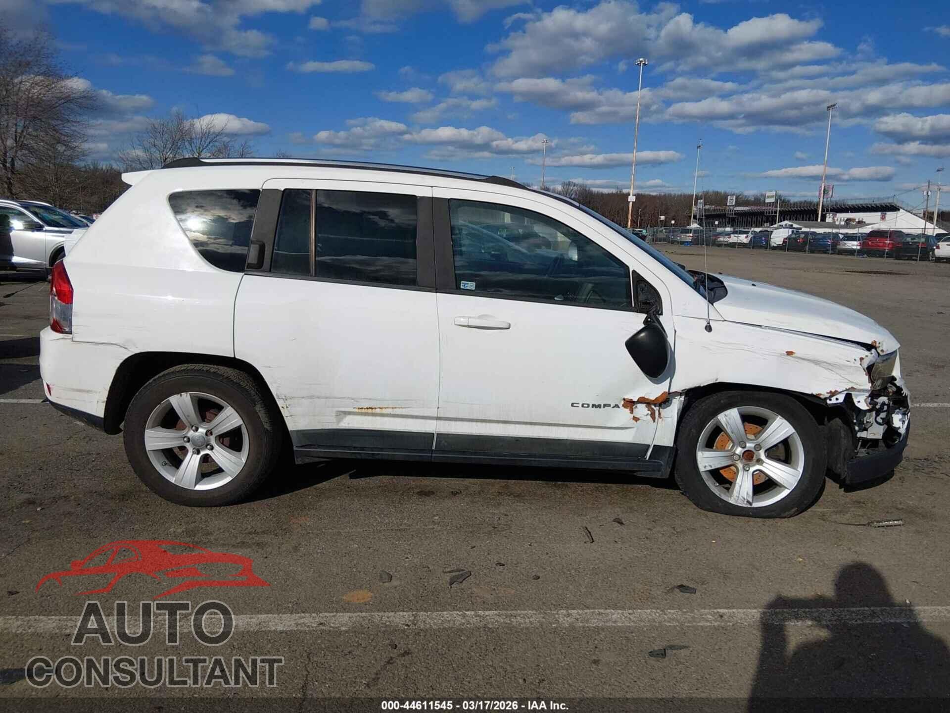 JEEP COMPASS 2011 - 1J4NT1FA5BD203619