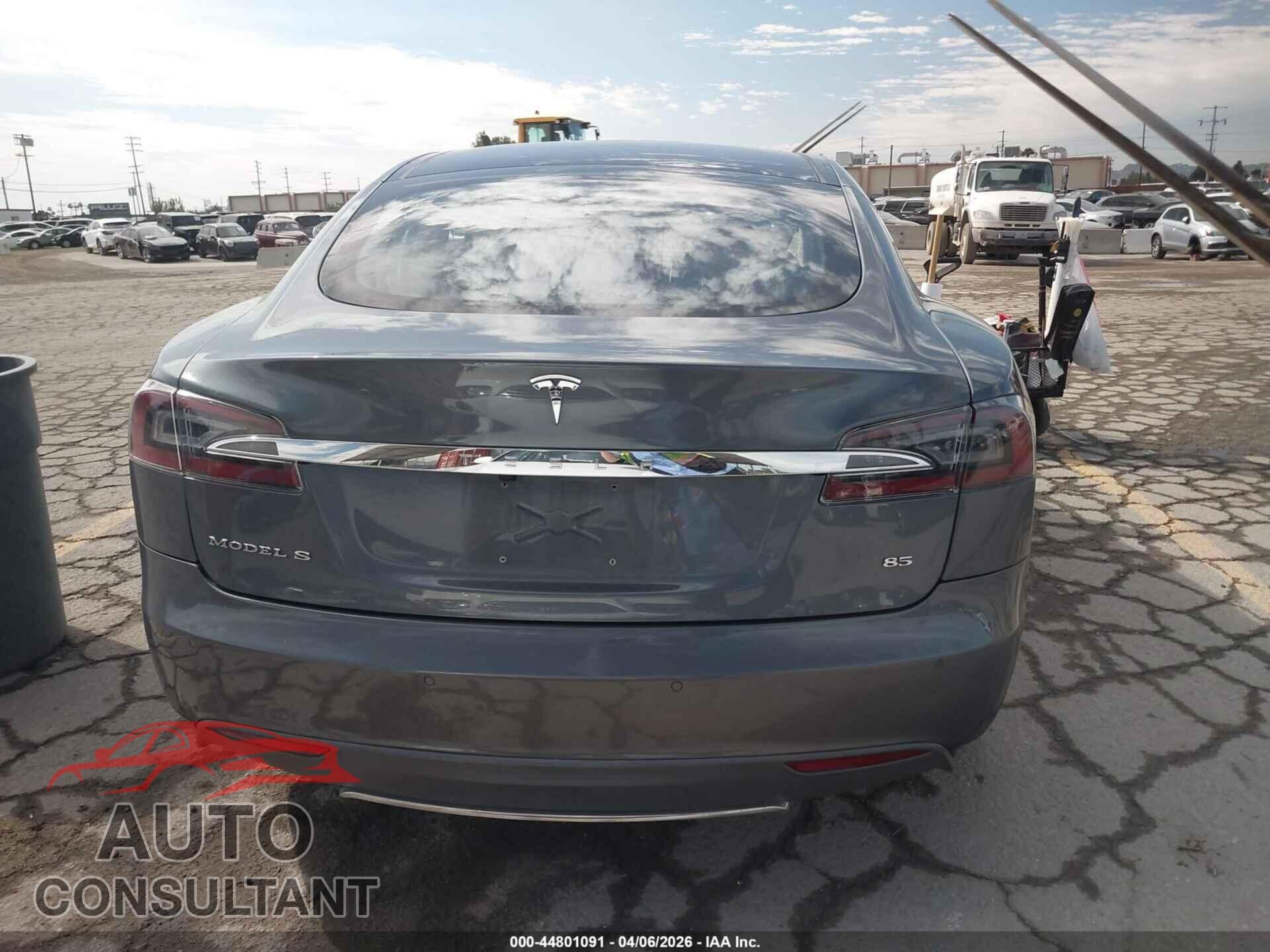TESLA MODEL S 2013 - 5YJSA1CNXDFP27771