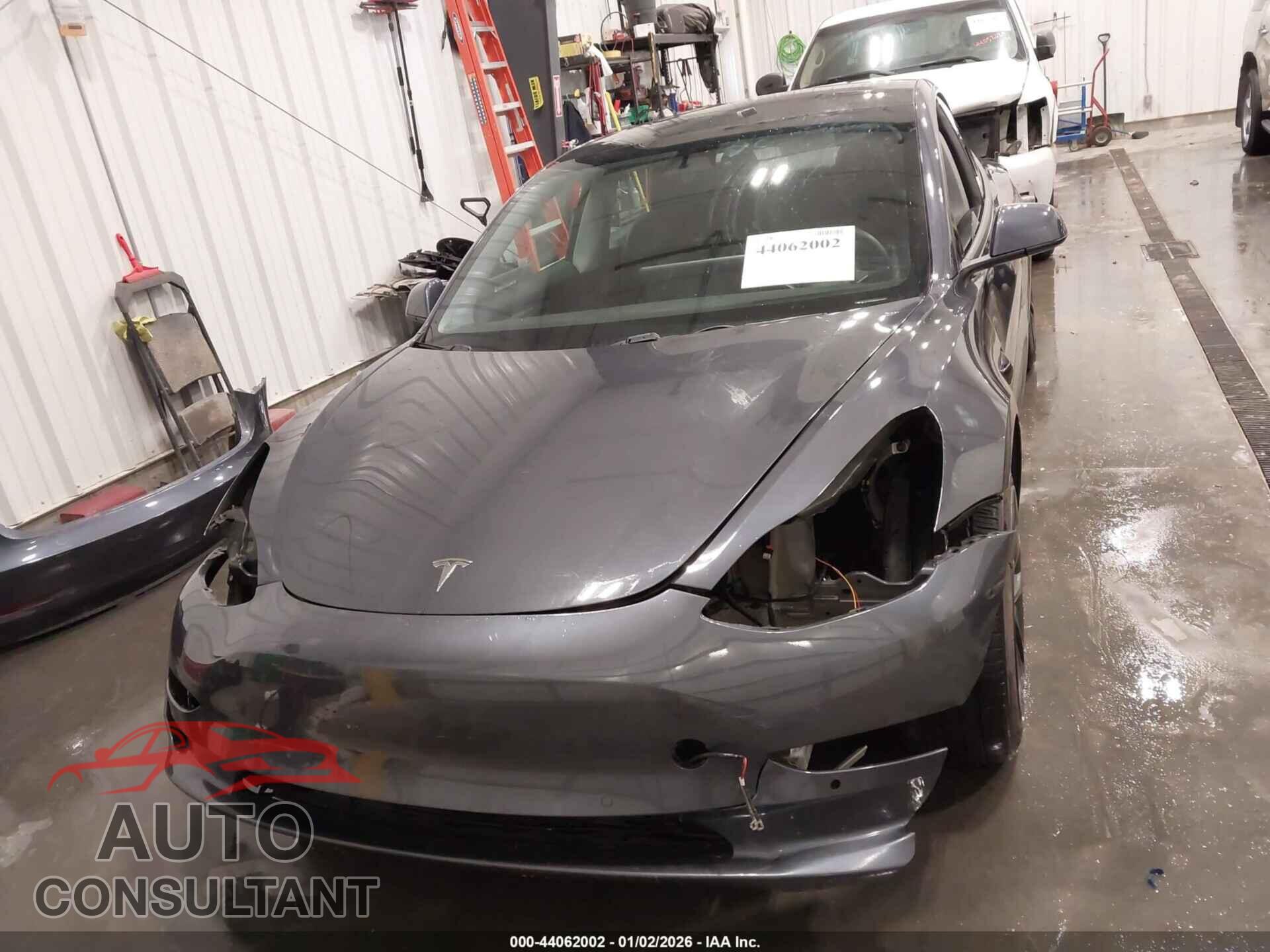 TESLA MODEL 3 2021 - 5YJ3E1EB8MF009910