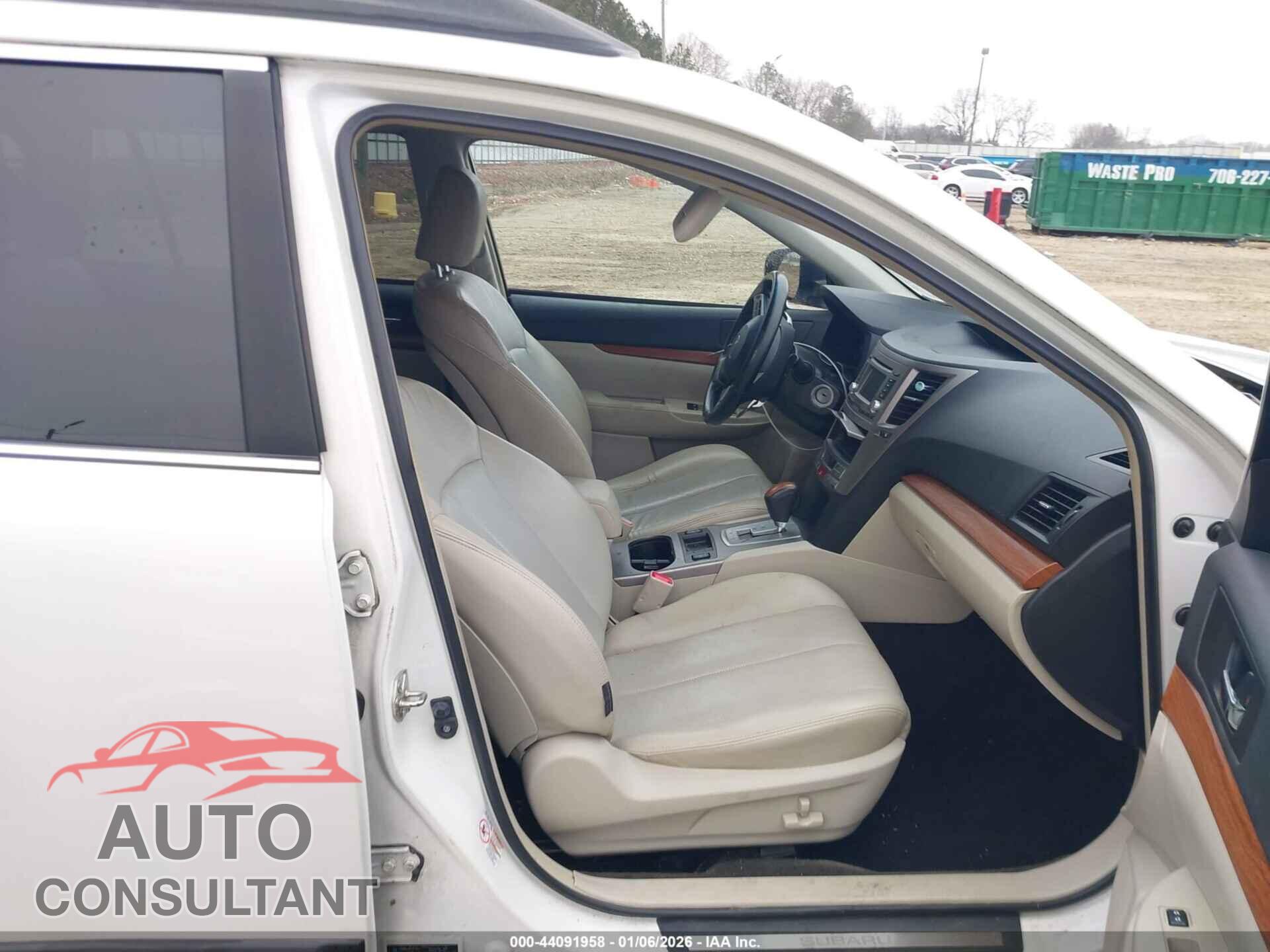 SUBARU OUTBACK 2014 - 4S4BRBLC9E3277831