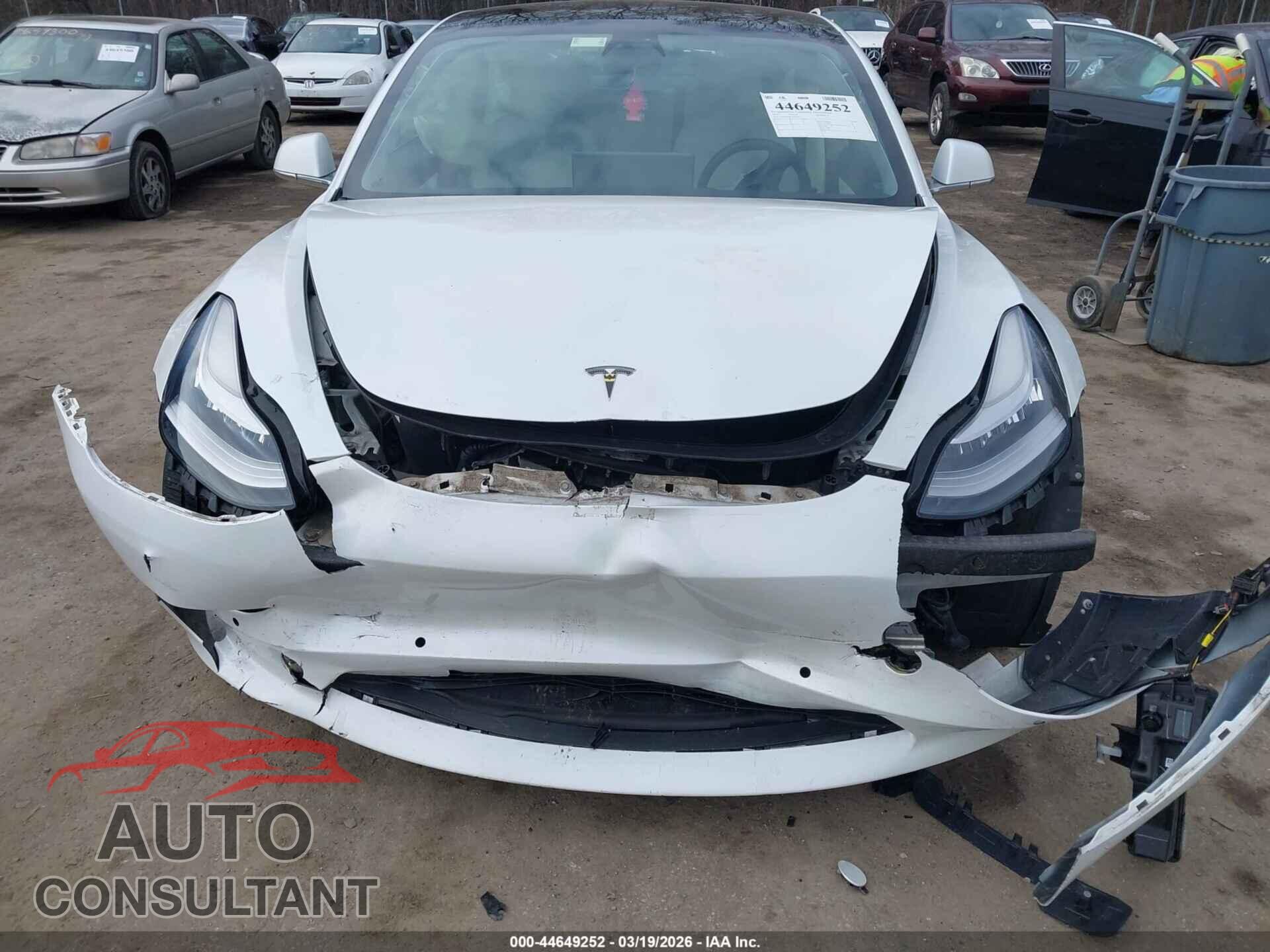 TESLA MODEL 3 2020 - 5YJ3E1EB8LF640347