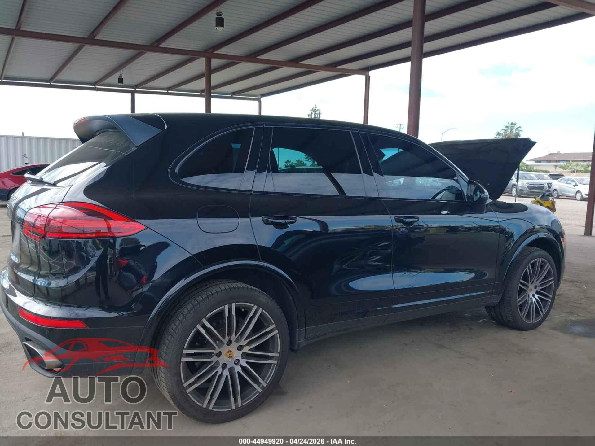 PORSCHE CAYENNE 2017 - WP1AA2A2XHKA82816
