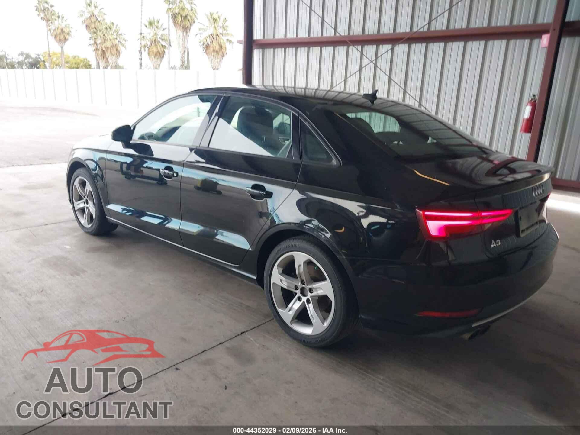 AUDI A3 2017 - WAUAUGFF5H1028800