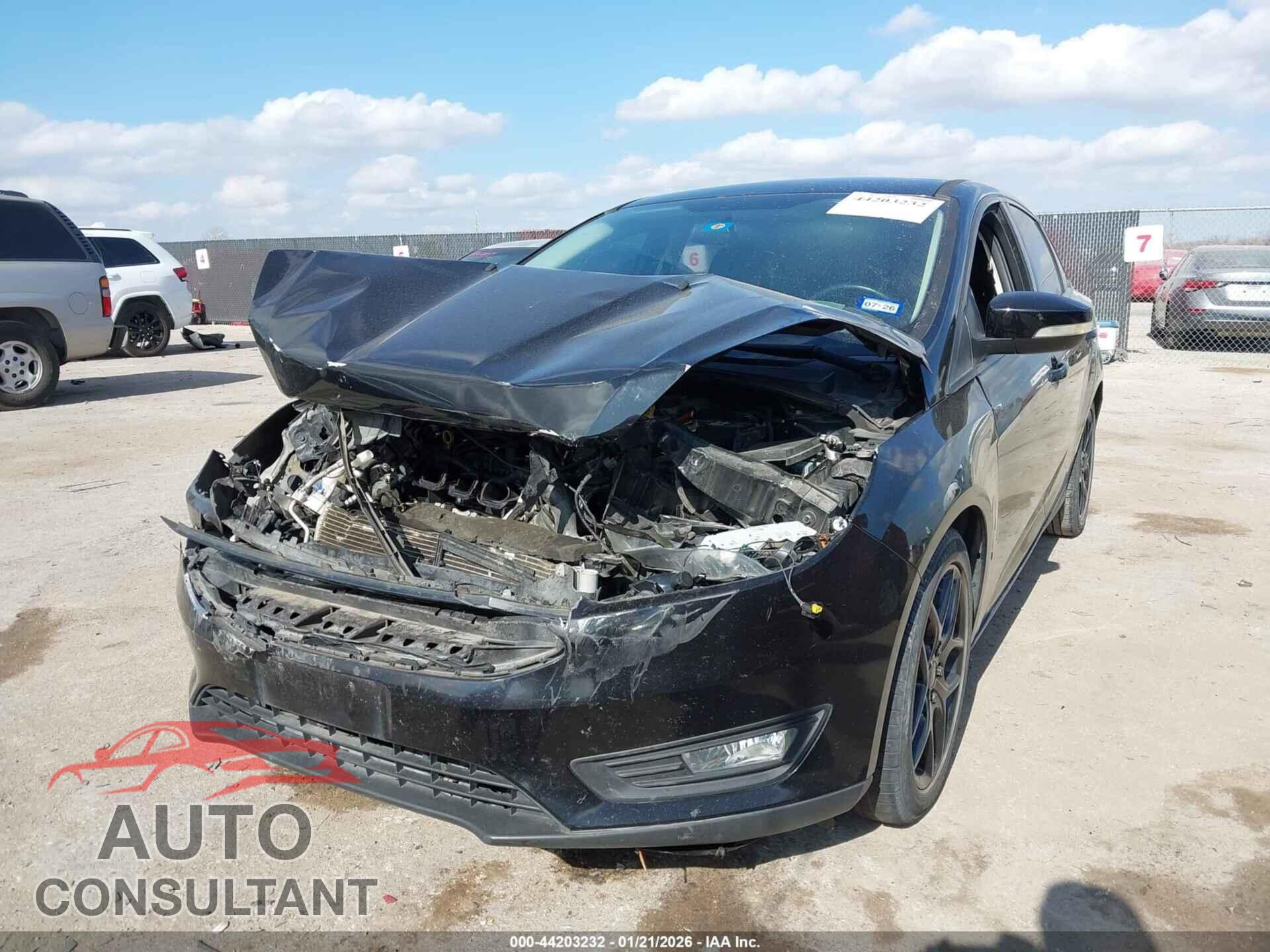 FORD FOCUS 2016 - 1FADP3F20GL383119