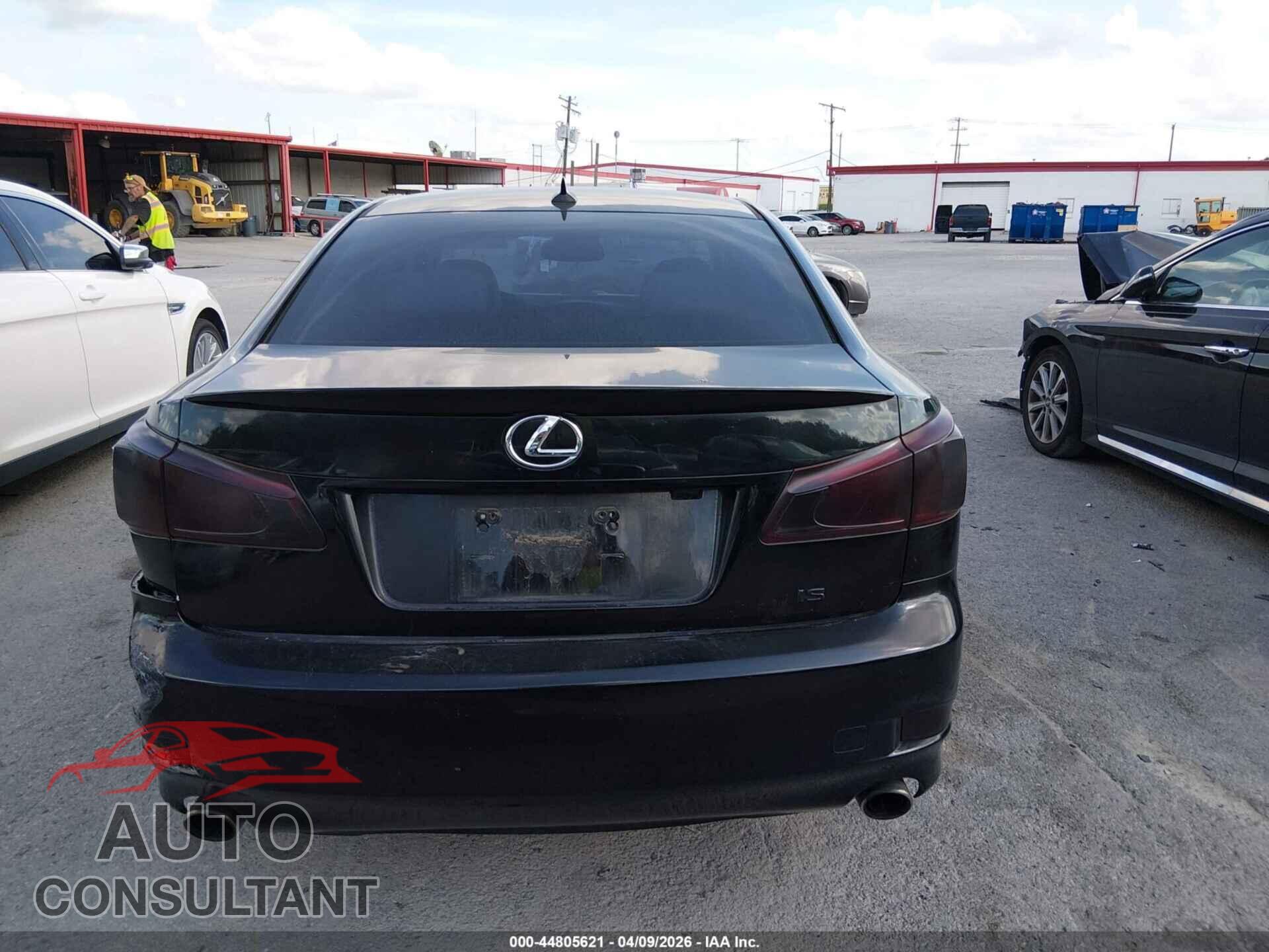 LEXUS IS 250 2013 - JTHCF5C21D5060768