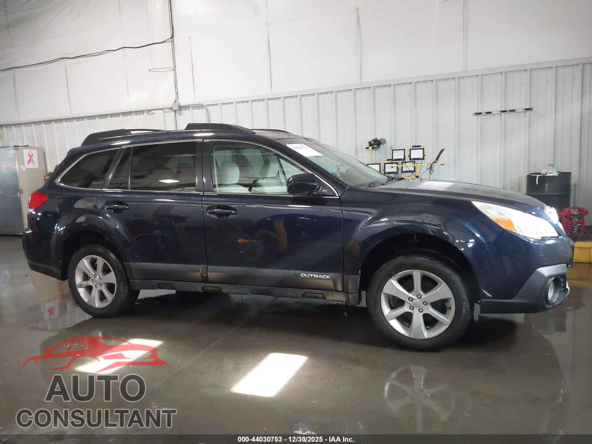 SUBARU OUTBACK 2013 - 4S4BRBCC8D3276393