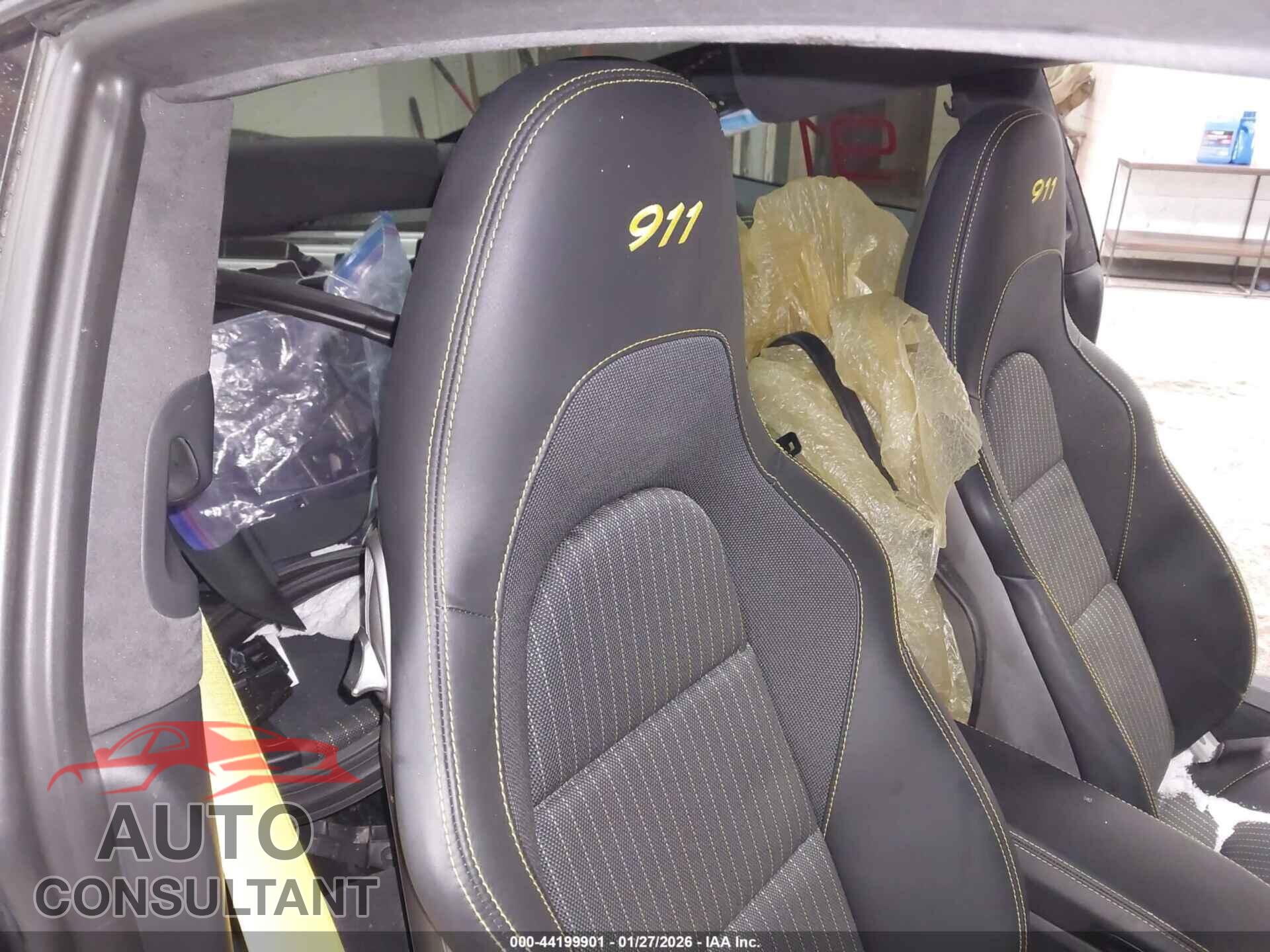 PORSCHE 911 2019 - WP0AA2A95KS104016