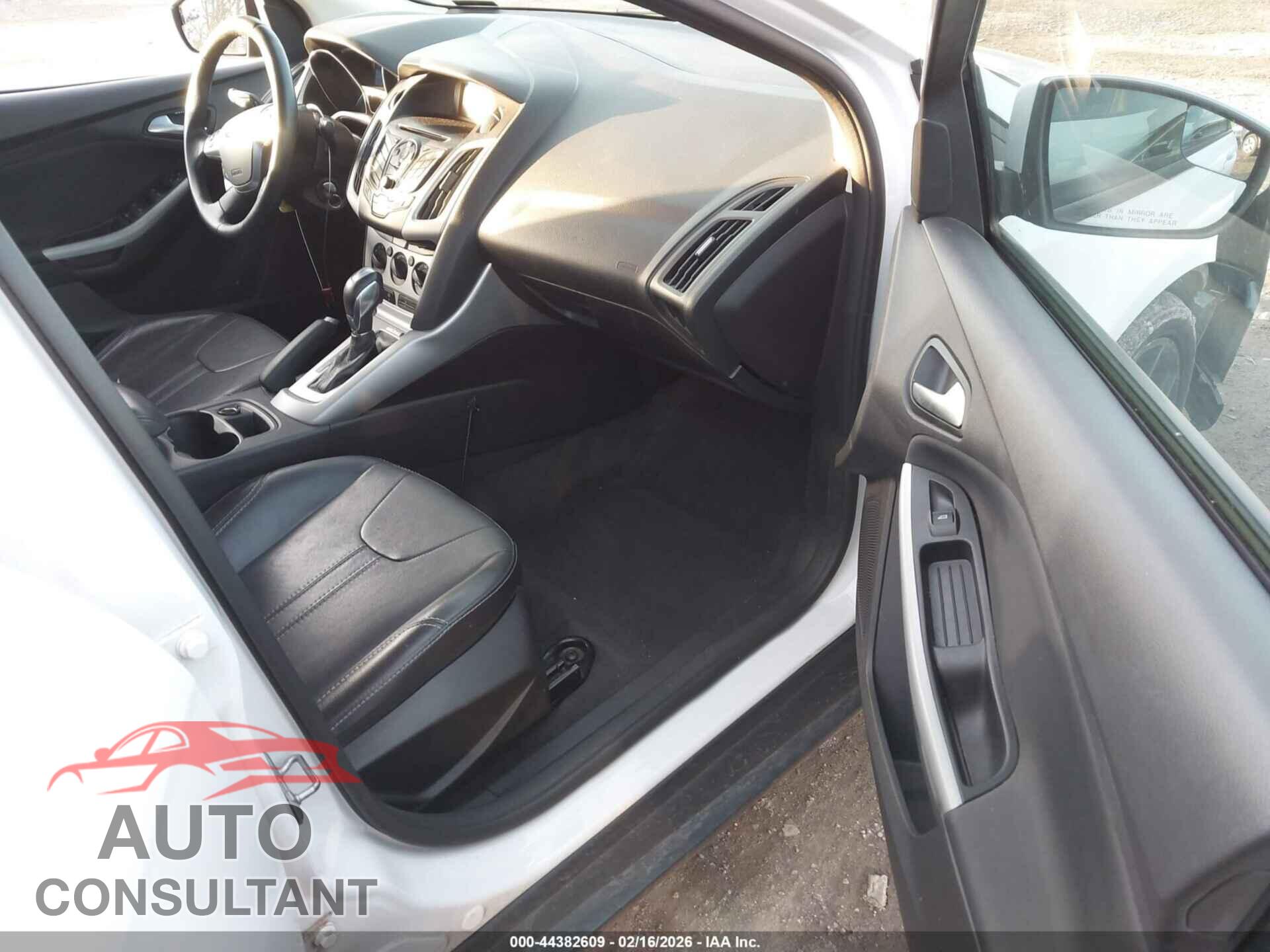 FORD FOCUS 2014 - 1FADP3F2XEL314564