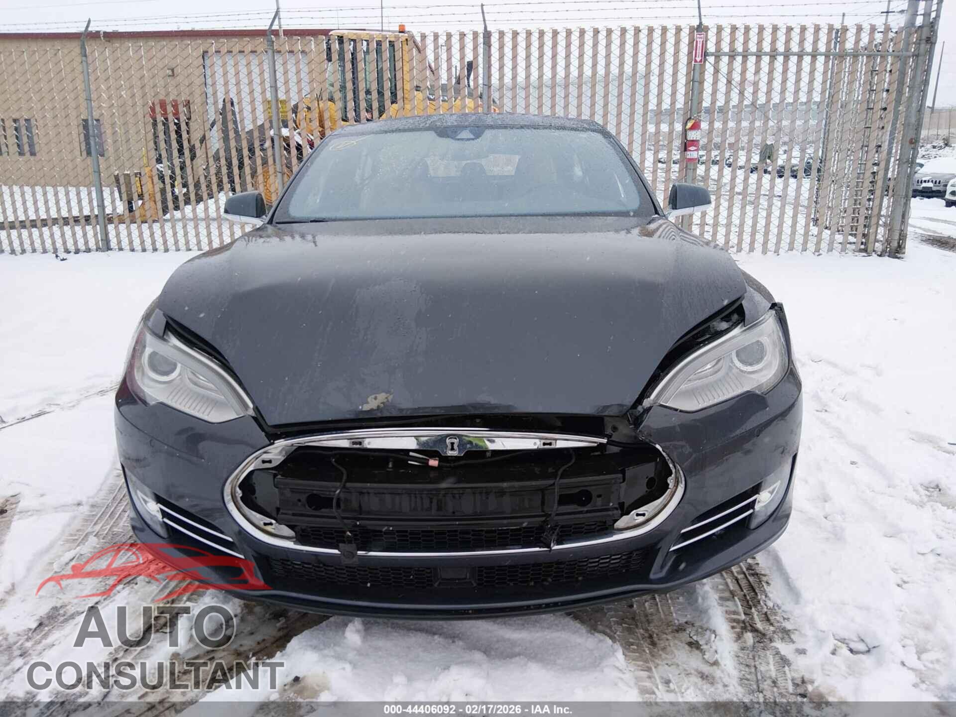 TESLA MODEL S 2015 - 5YJSA1E26FF112074