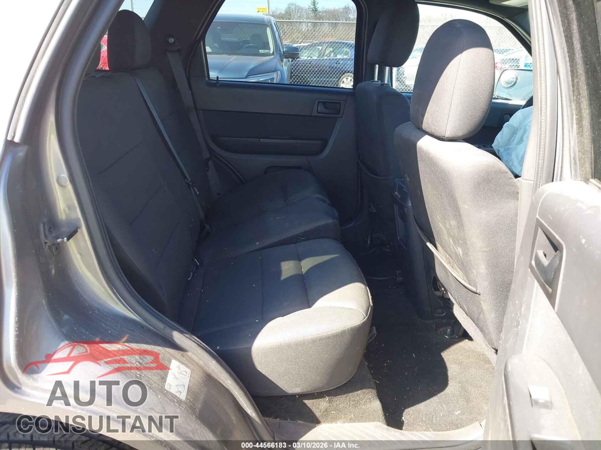 FORD ESCAPE 2011 - 1FMCU0D75BKC39832
