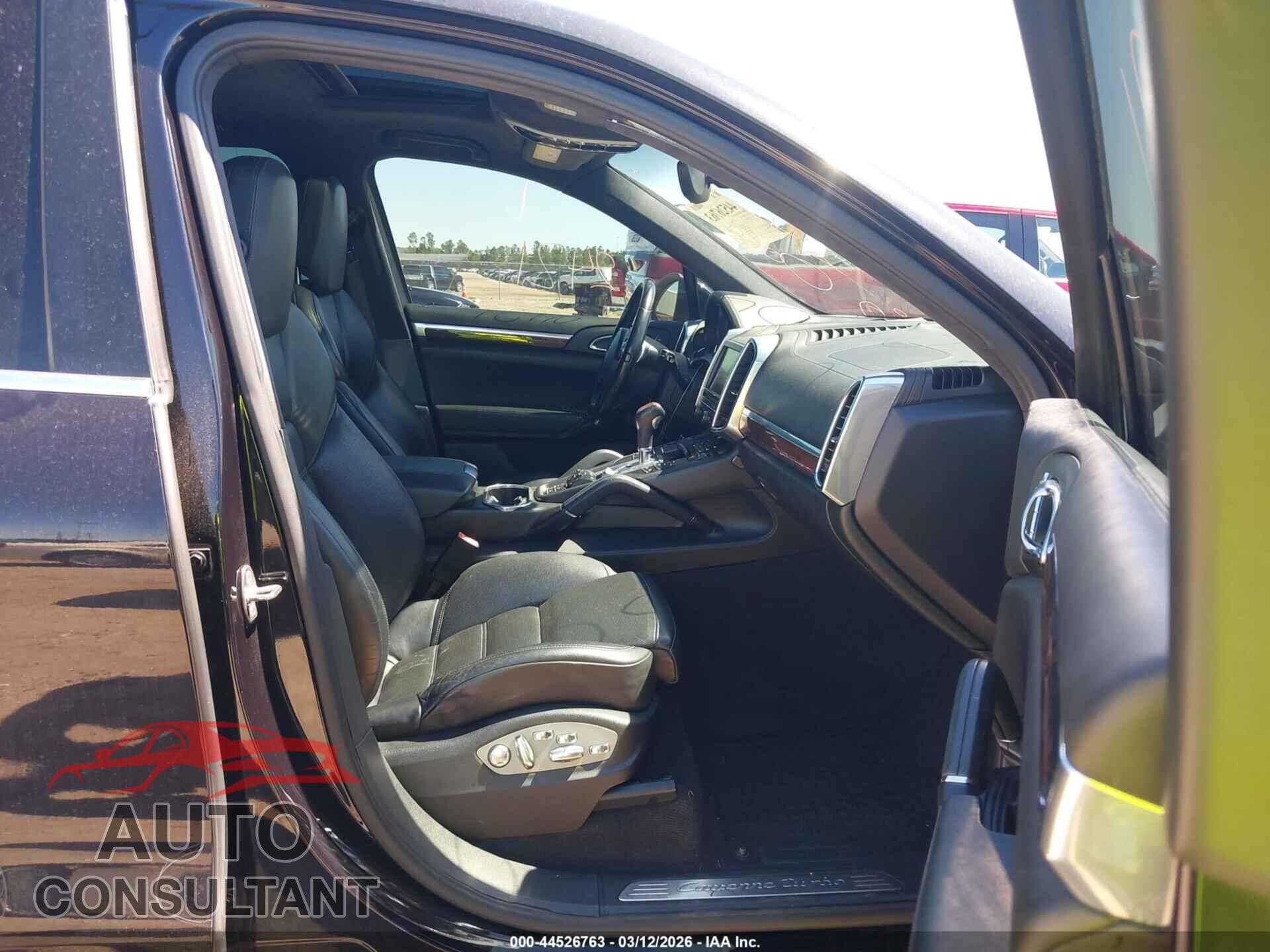 PORSCHE CAYENNE 2011 - WP1AC2A2XBLA81323