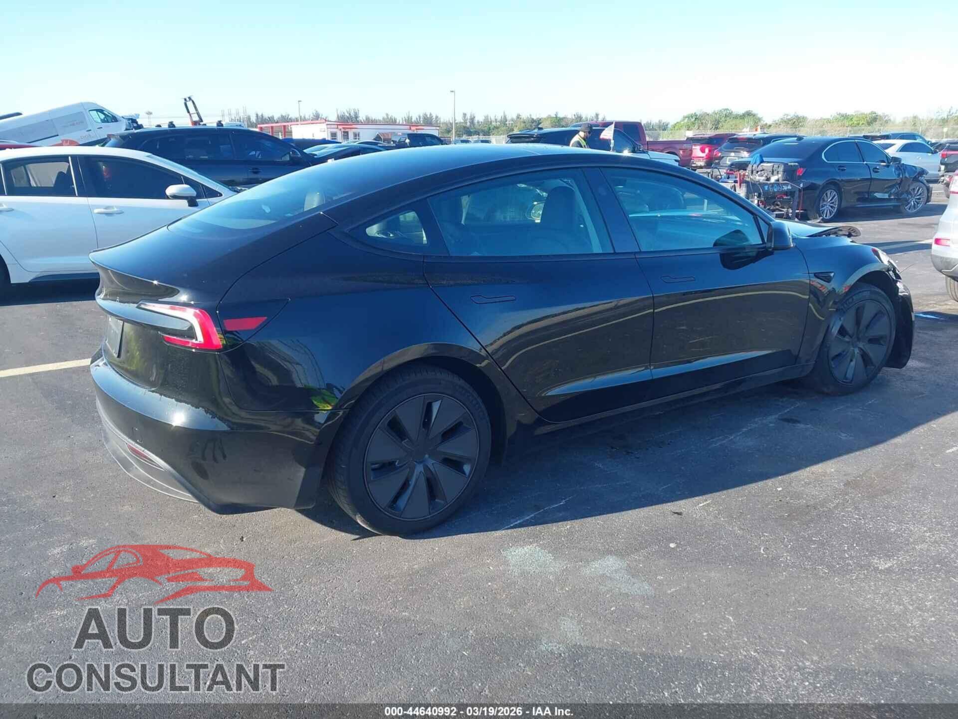 TESLA MODEL 3 2026 - 5YJ3E1EA9TF140138