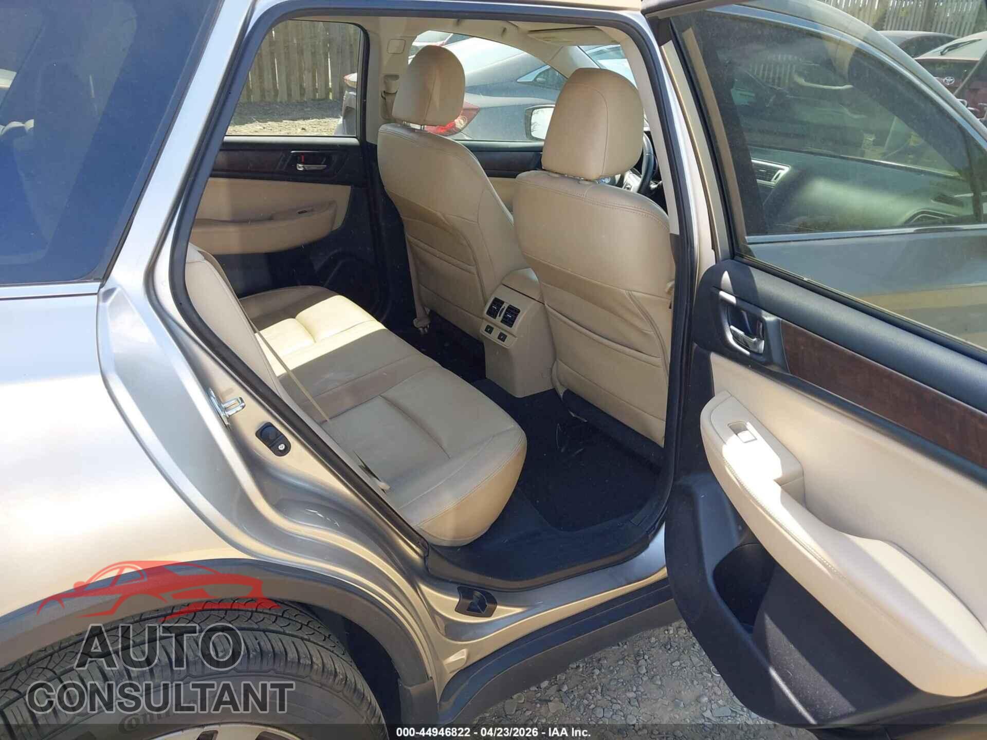SUBARU OUTBACK 2015 - 4S4BSBNC1F3345901