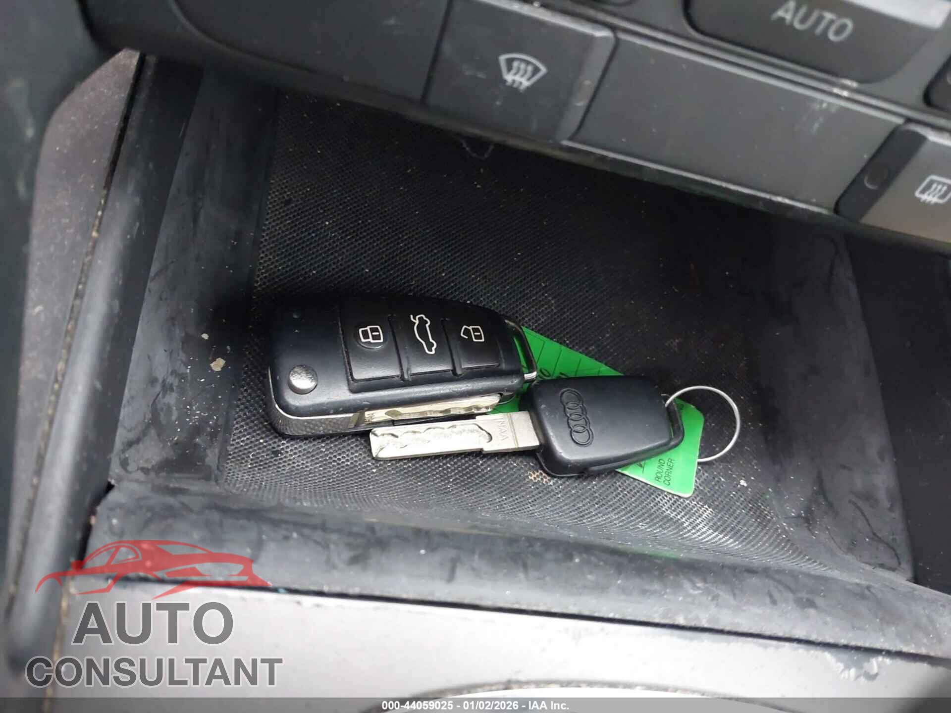AUDI A3 2010 - WAUDFAFM2AA020680