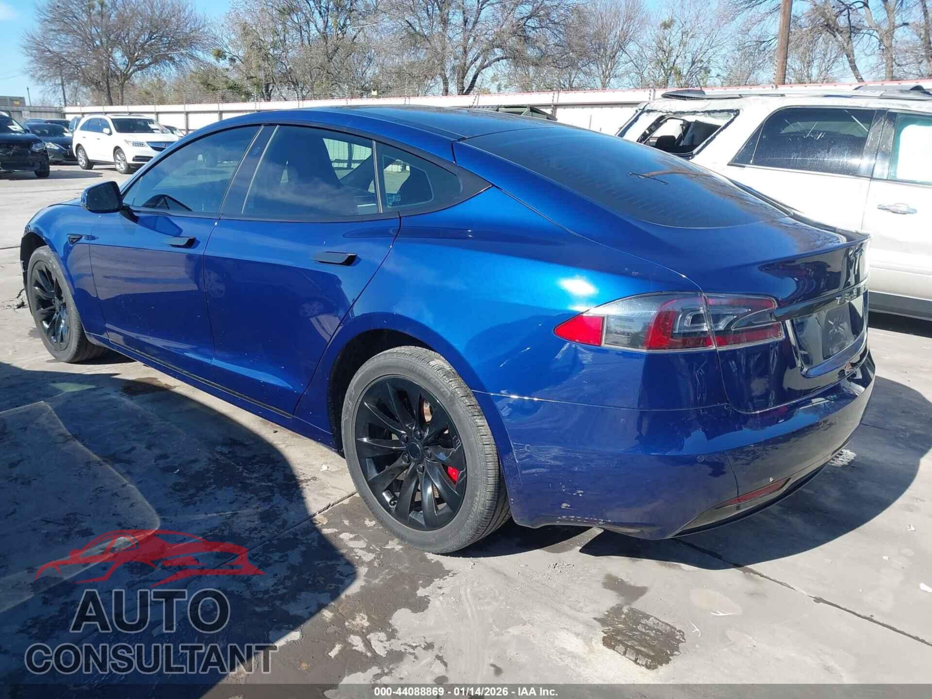 TESLA MODEL S 2017 - 5YJSA1E21HF210786