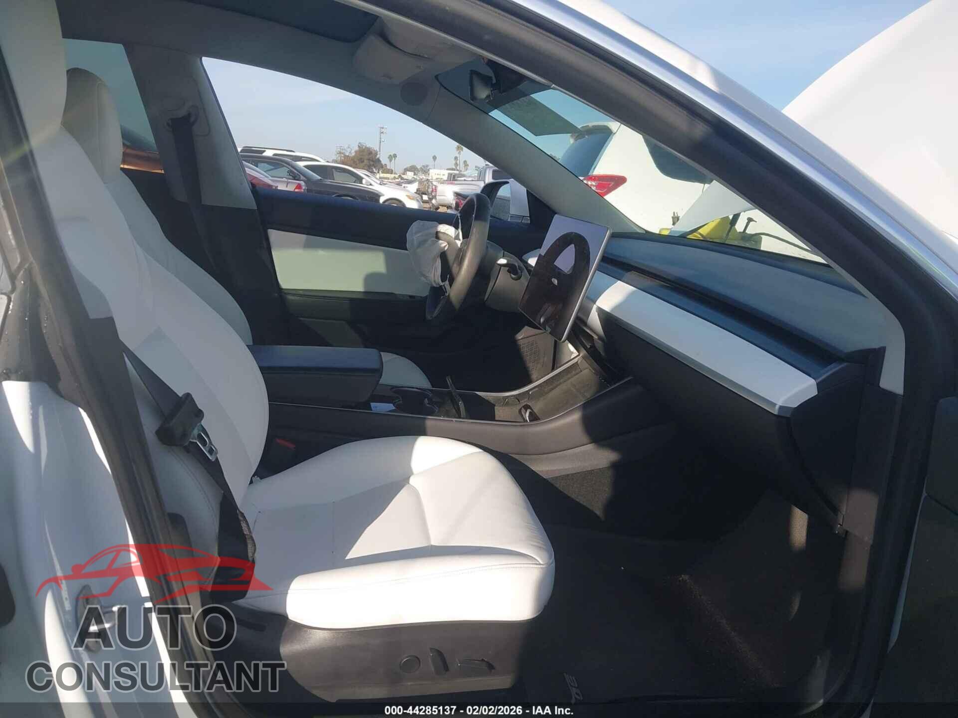 TESLA MODEL 3 2019 - 5YJ3E1EB8KF487466