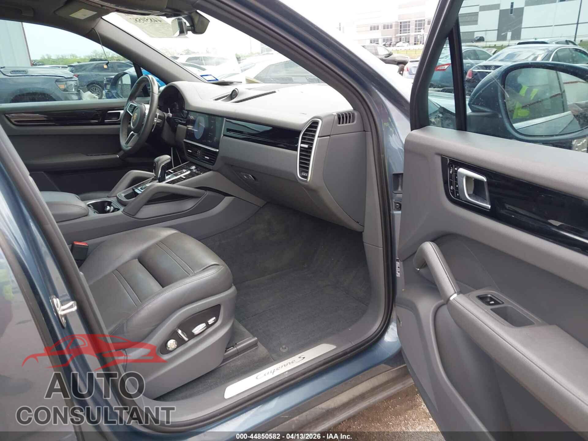 PORSCHE CAYENNE 2019 - WP1AB2AY5KDA63233