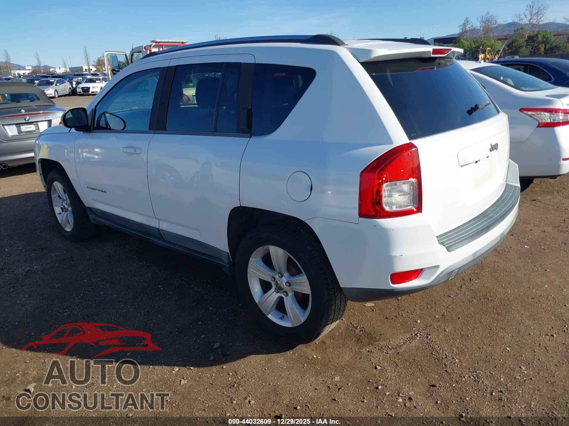 JEEP COMPASS 2011 - 1J4NT1FB8BD170477