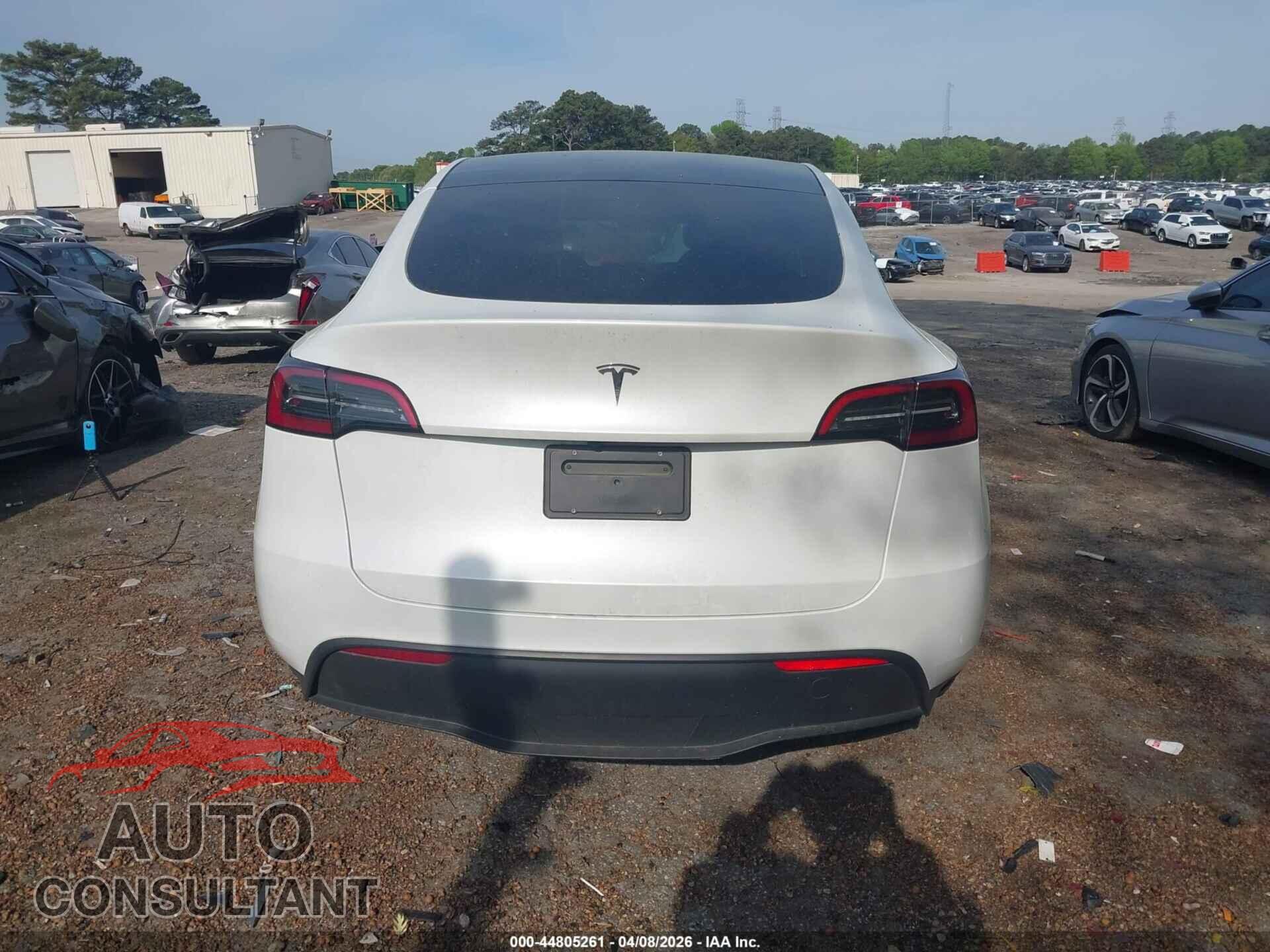 TESLA MODEL Y 2024 - 7SAYGDED2RA332070