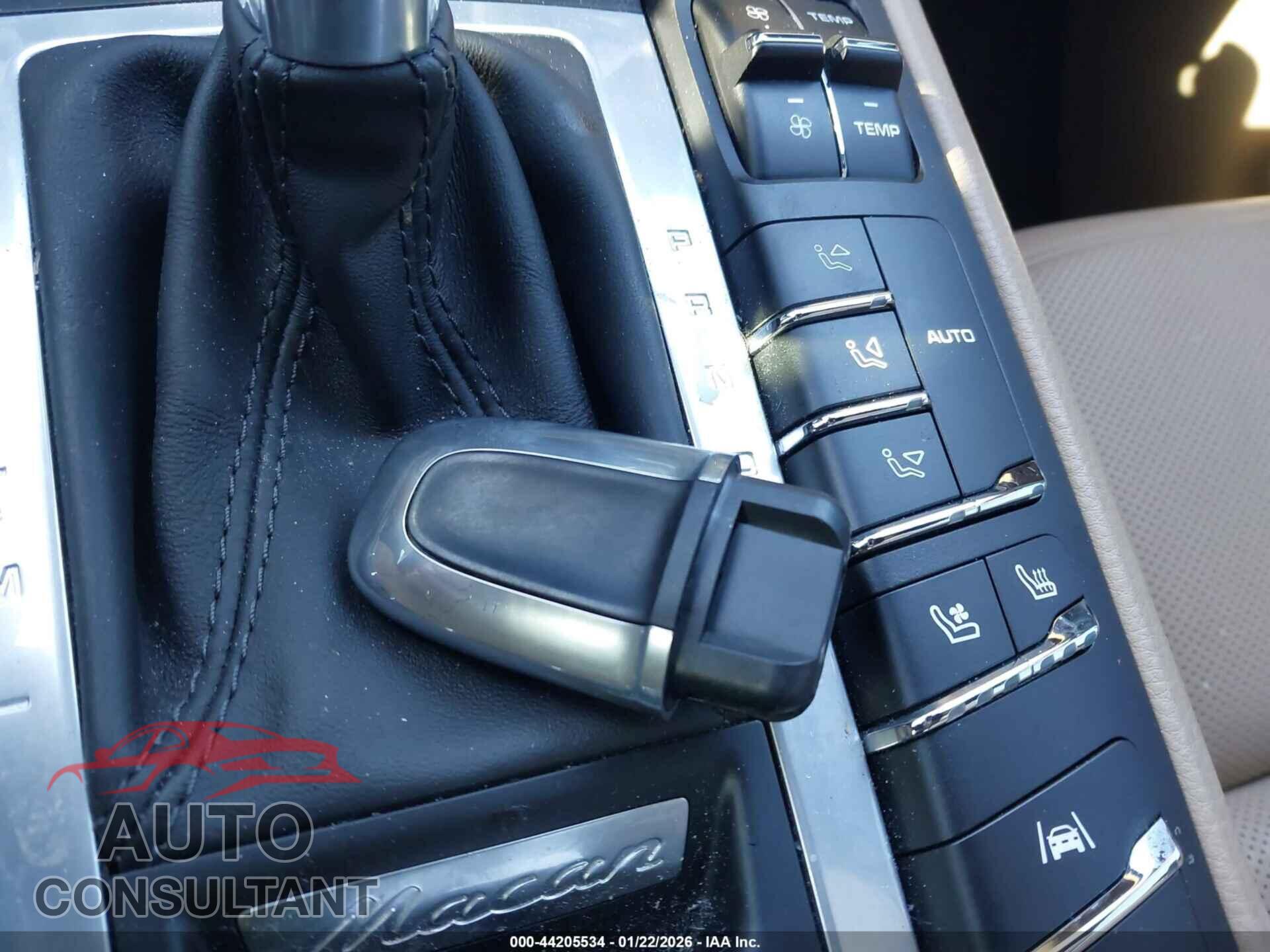PORSCHE MACAN 2021 - WP1AA2A54MLB00404