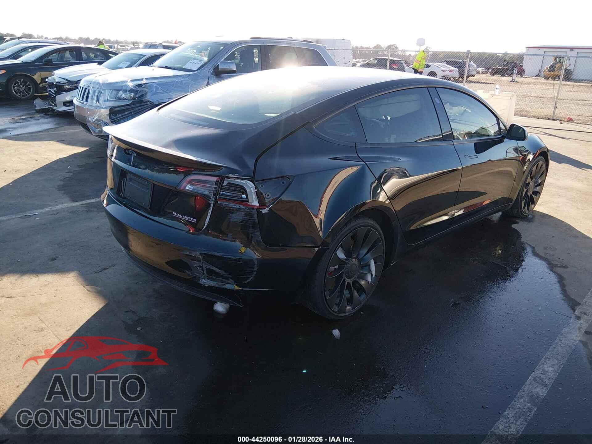 TESLA MODEL 3 2023 - 5YJ3E1EC1PF552576