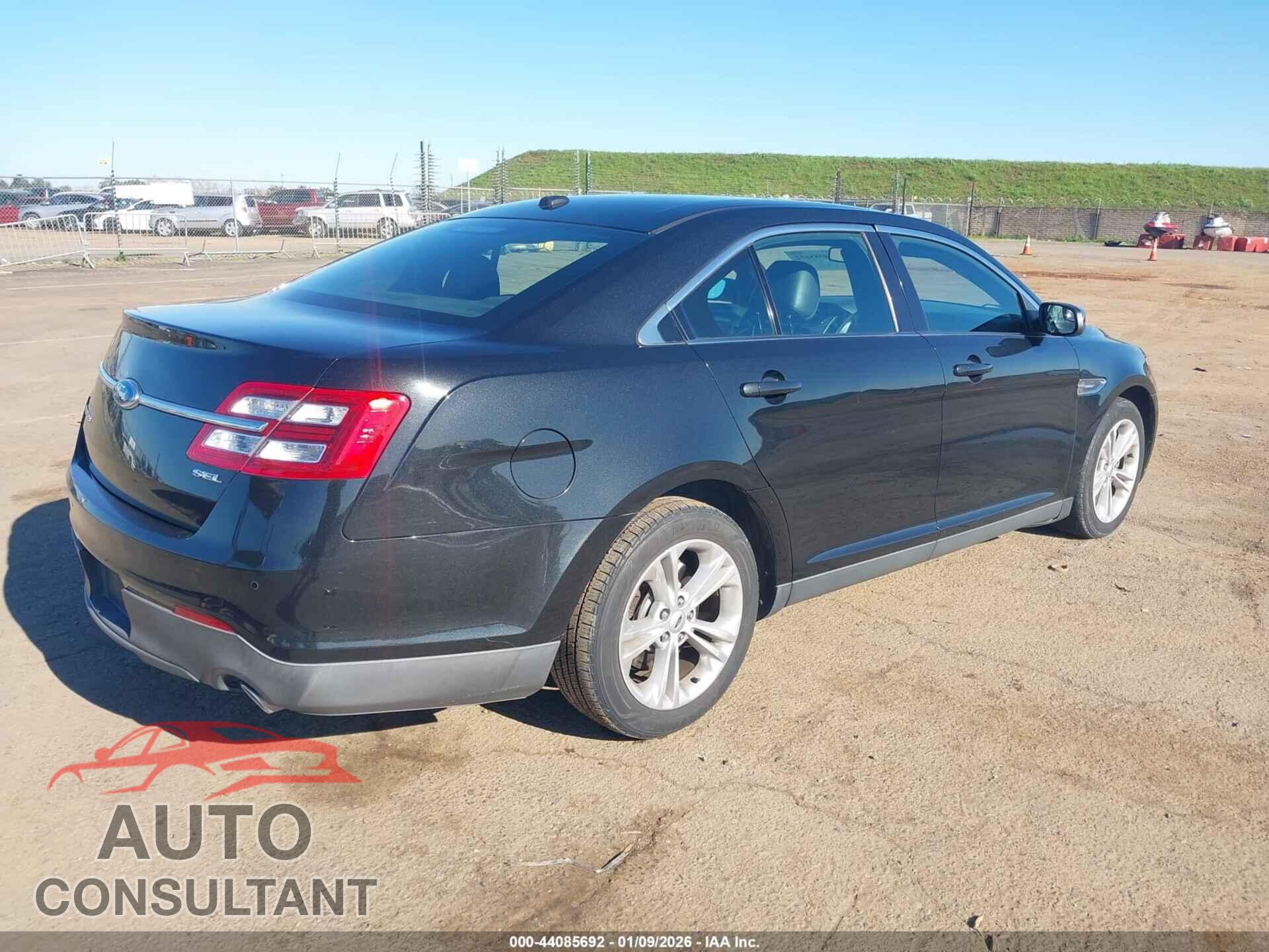 FORD TAURUS 2013 - 1FAHP2E87DG101791