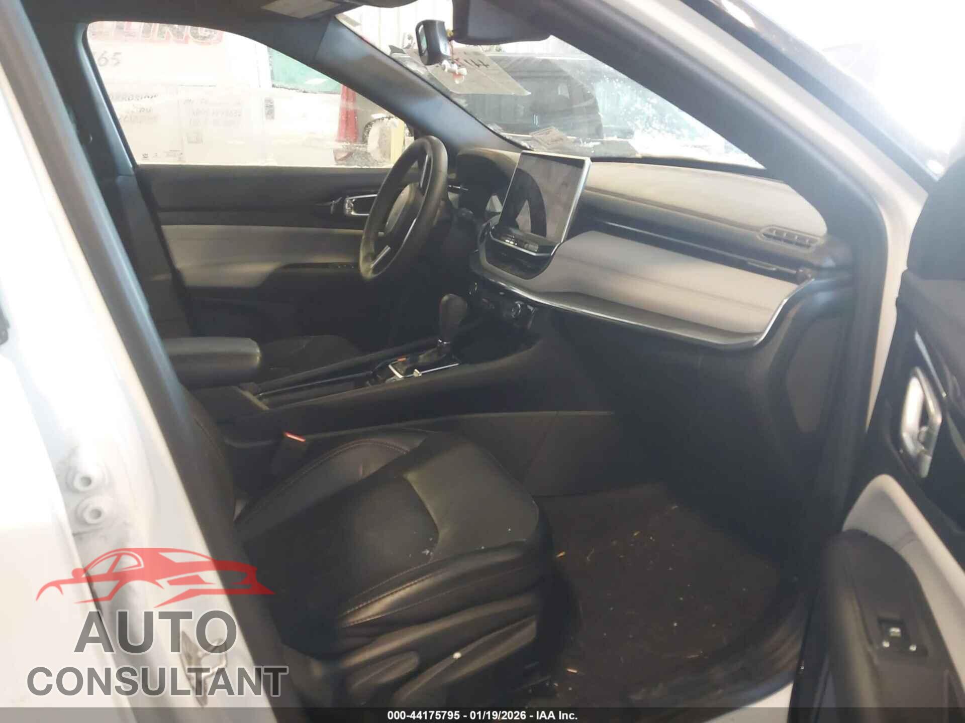 JEEP COMPASS 2023 - 3C4NJDCN0PT510055