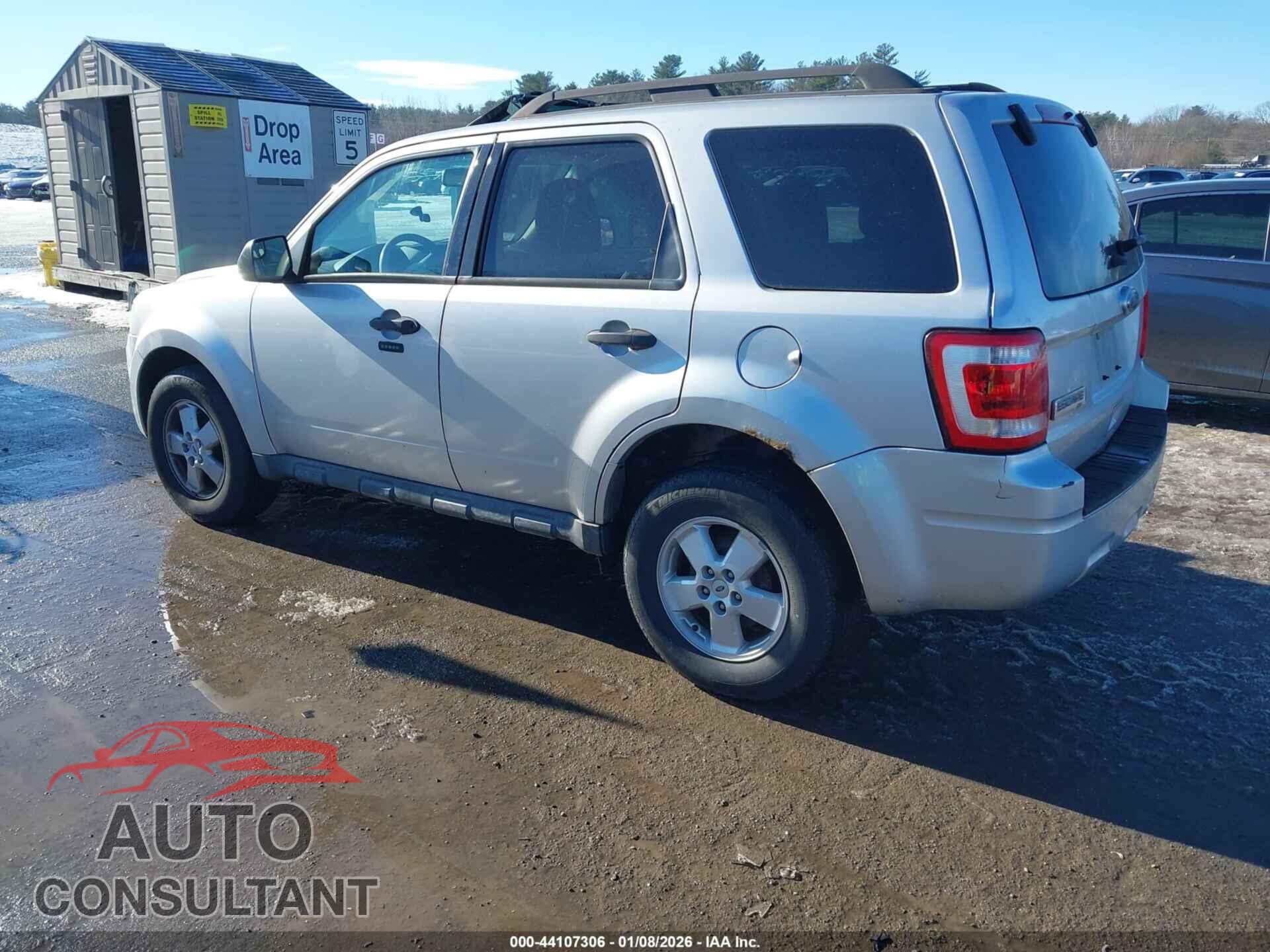 FORD ESCAPE 2010 - 1FMCU9D74AKB81361