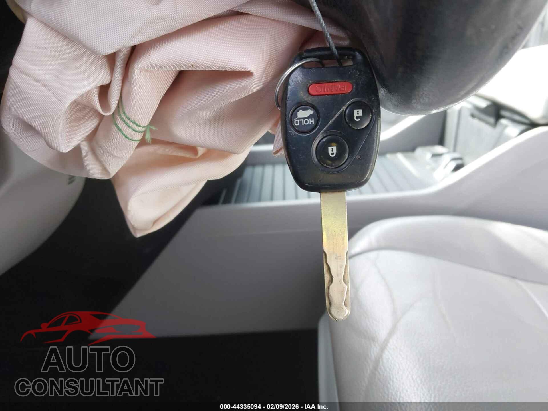 HONDA PILOT 2015 - 5FNYF4H7XFB070562
