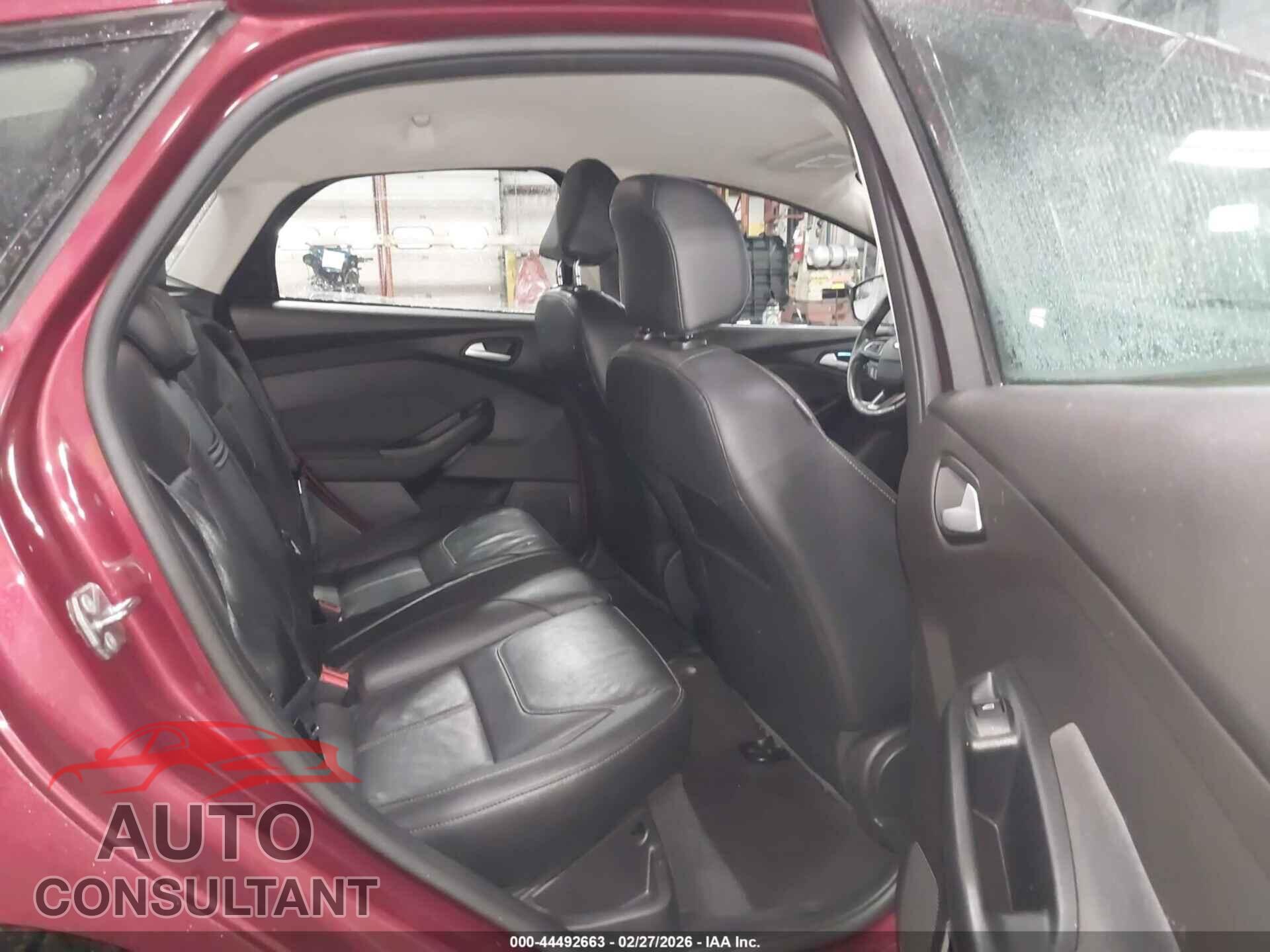 FORD FOCUS 2016 - 1FADP3K21GL386942