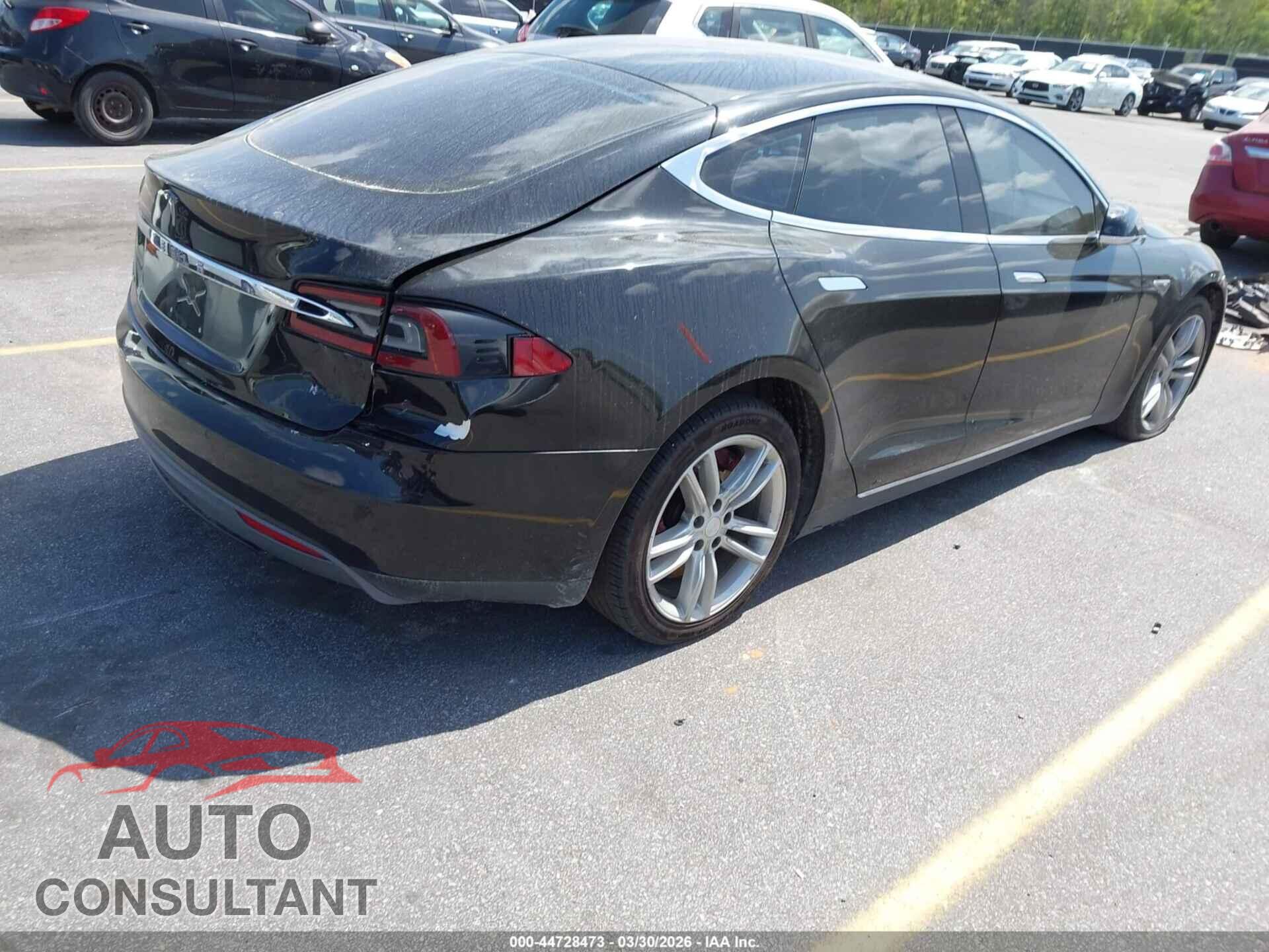 TESLA MODEL S 2015 - 5YJSA1E15FF112994
