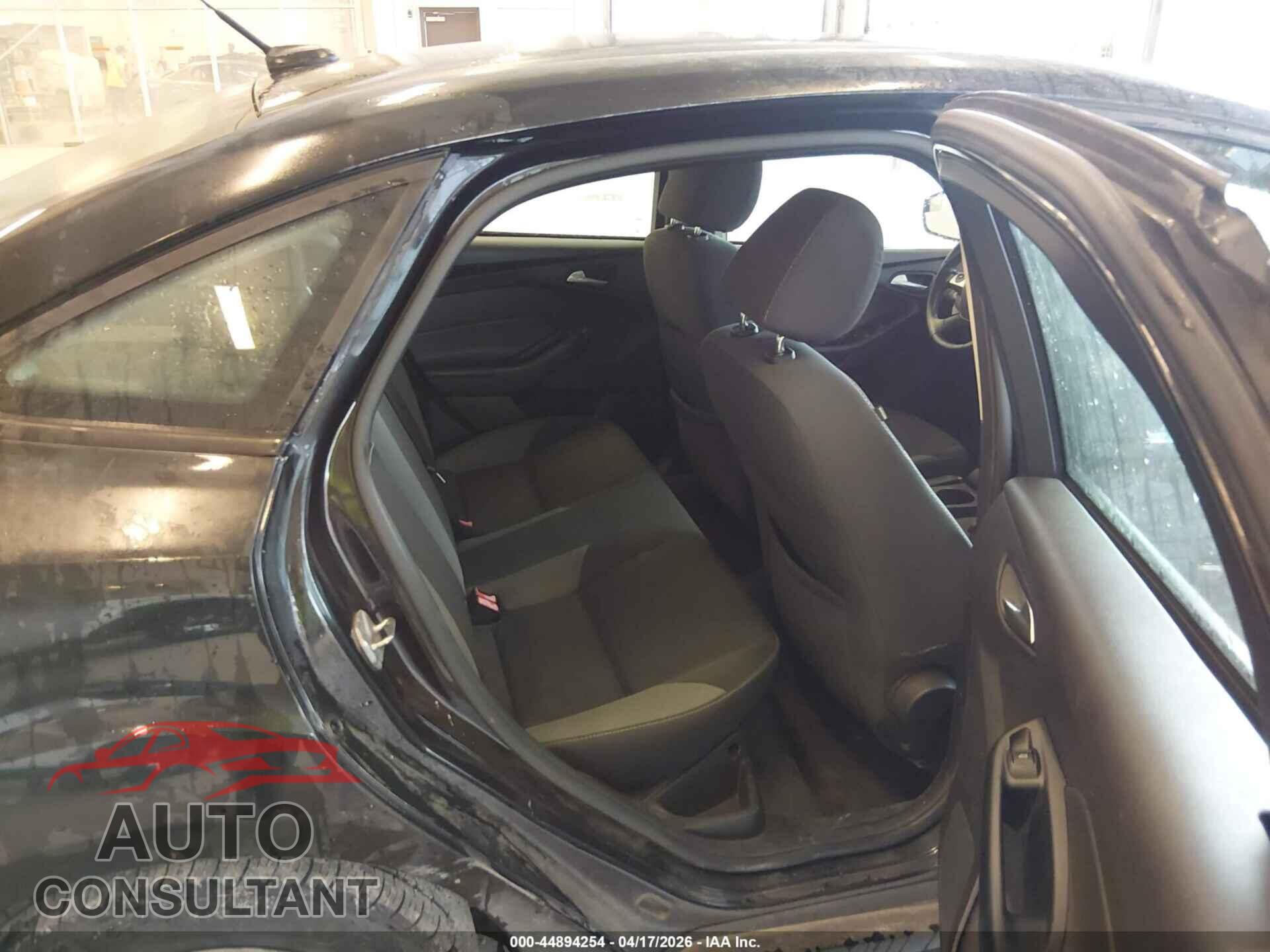 FORD FOCUS 2013 - 1FADP3F2XDL333386
