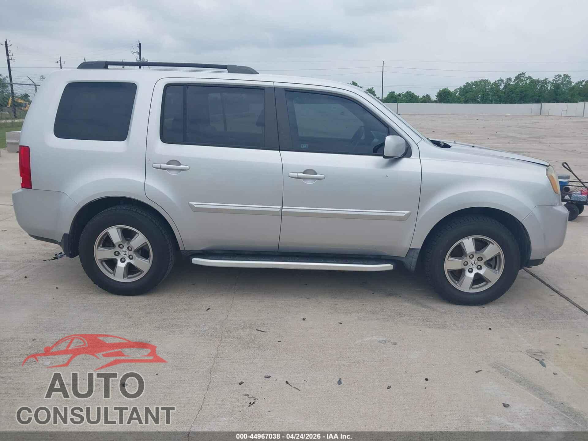 HONDA PILOT 2011 - 5FNYF3H54BB028097