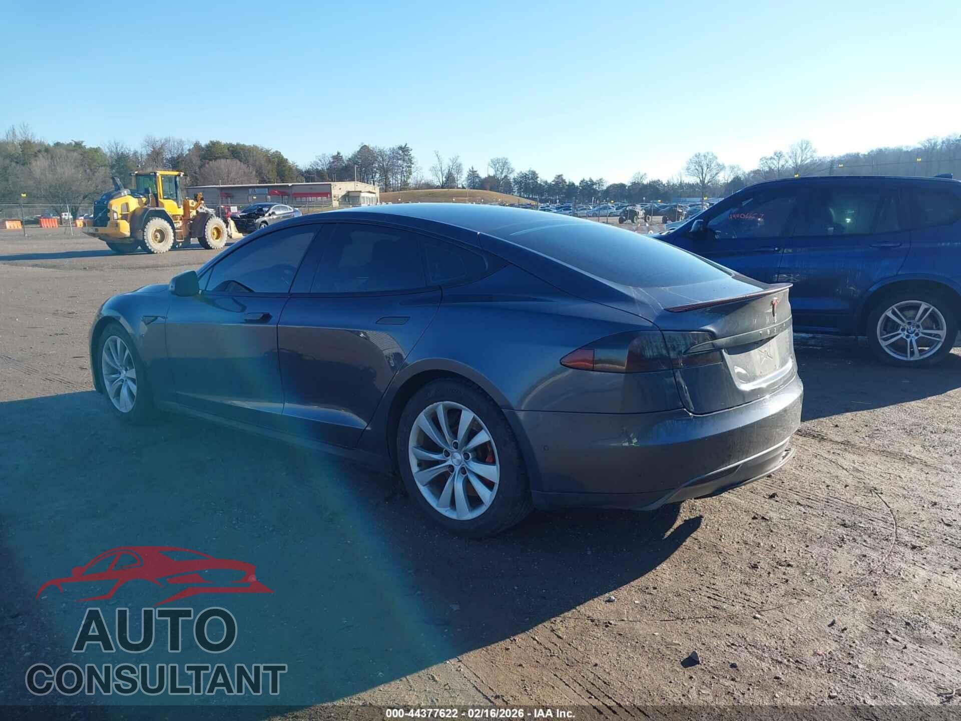 TESLA MODEL S 2015 - 5YJSA1H48FF081617