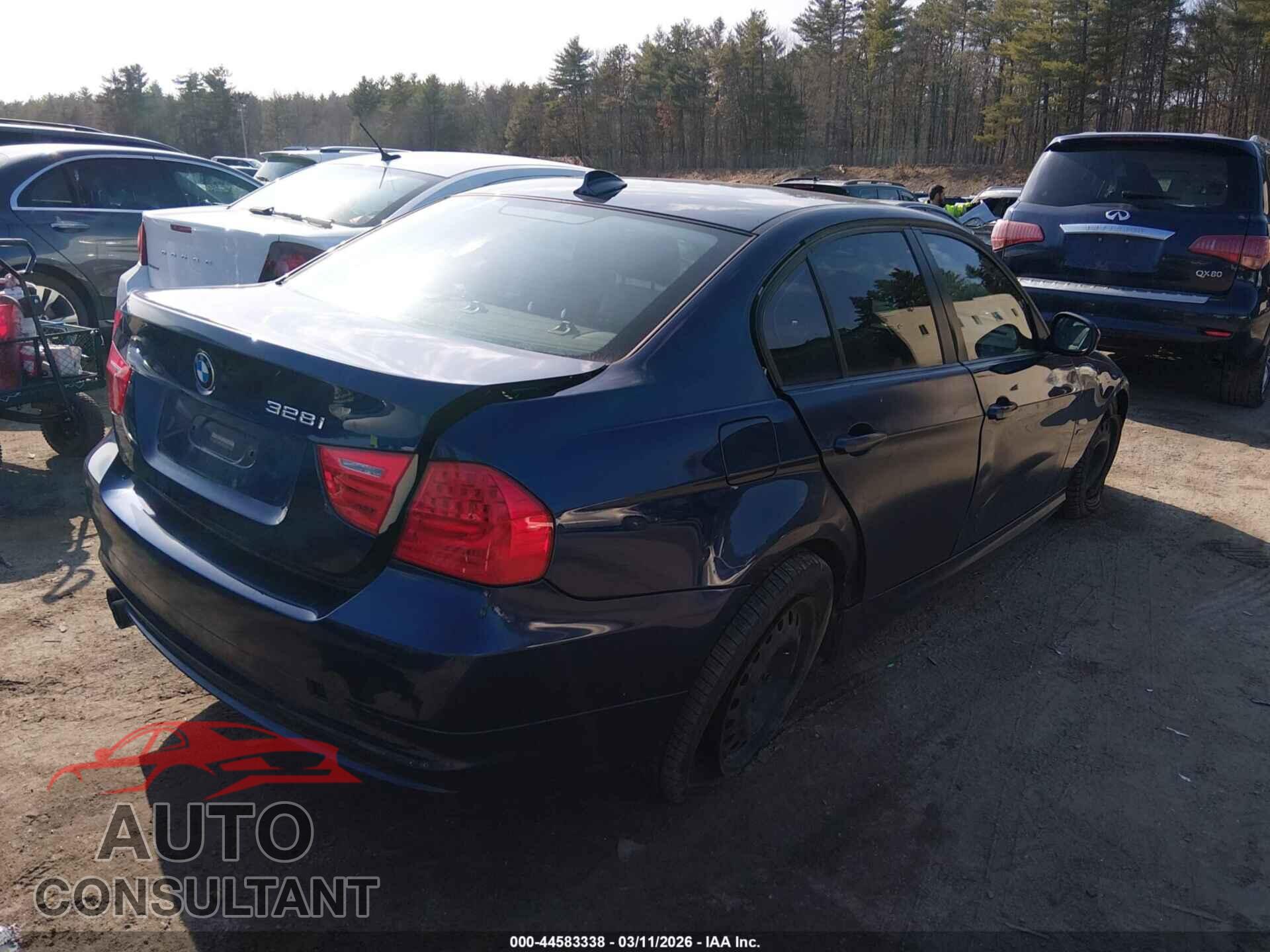 BMW 328I 2011 - WBAPK7G56BNN77458