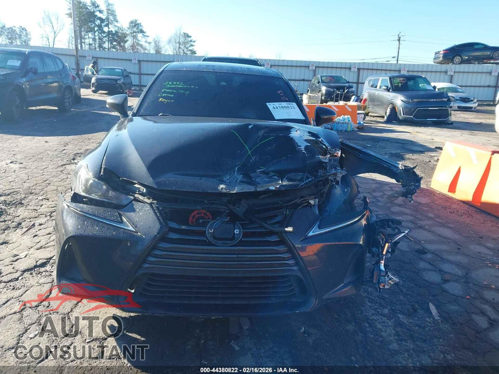 LEXUS IS 300 2018 - JTHBA1D29J5076293
