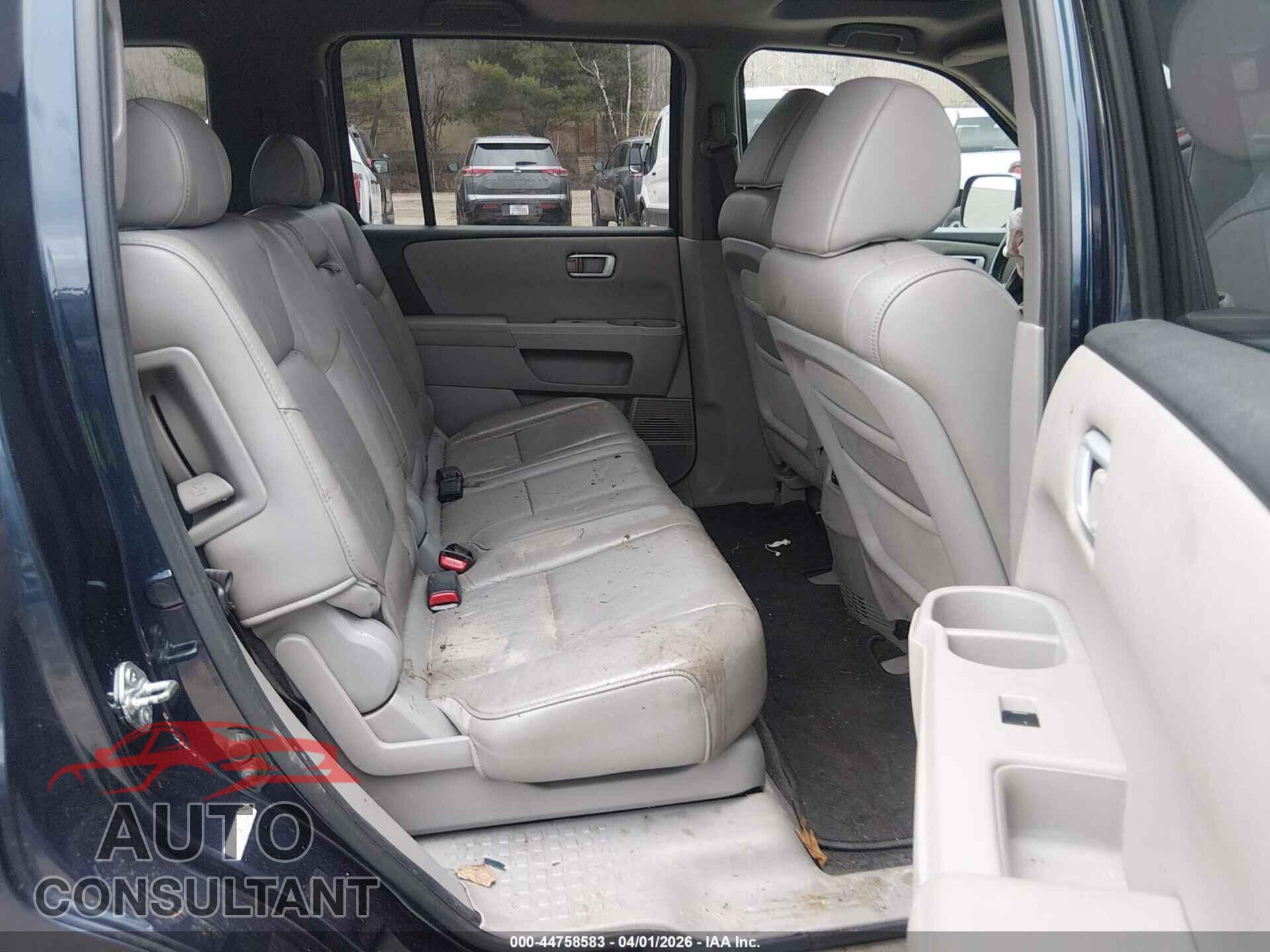 HONDA PILOT 2011 - 5FNYF4H53BB068208