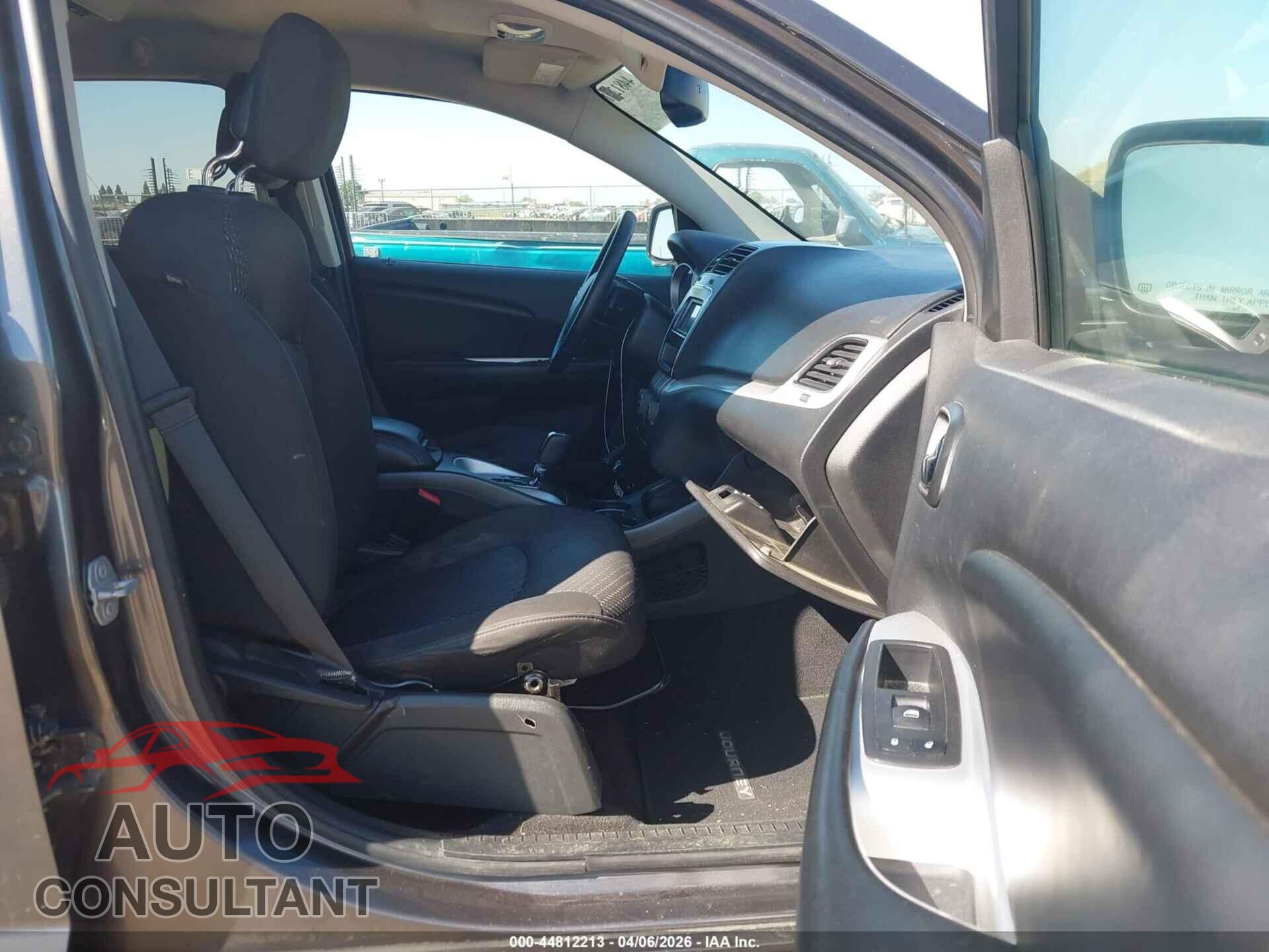 DODGE JOURNEY 2017 - 3C4PDCAB6HT676357