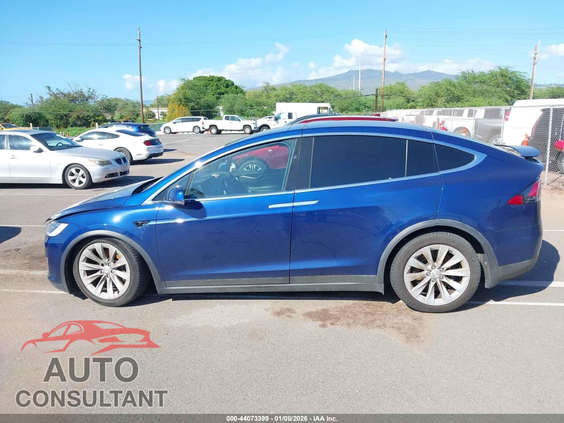 TESLA MODEL X 2017 - 5YJXCAE21HF044186