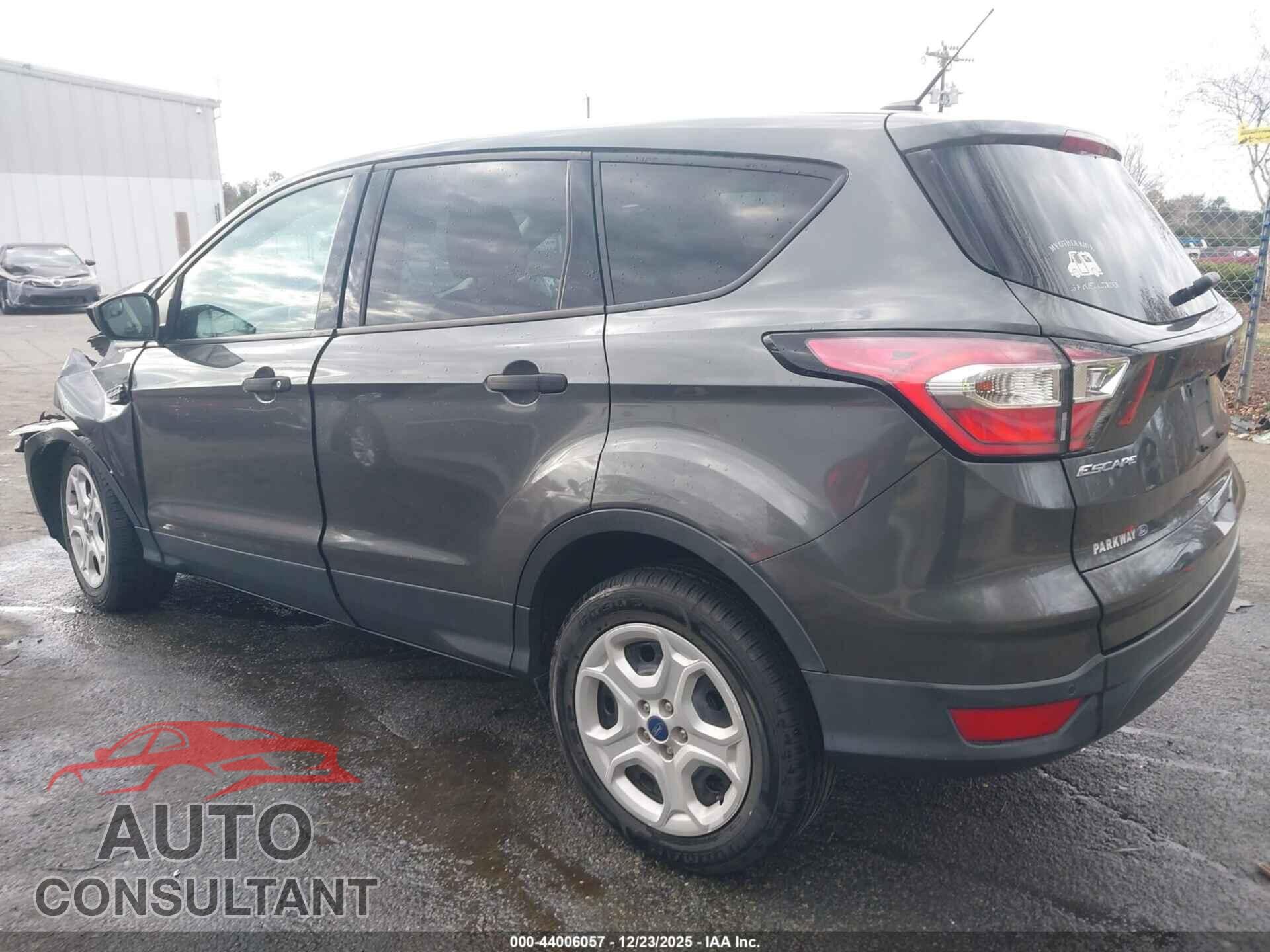 FORD ESCAPE 2017 - 1FMCU0F7XHUD44280