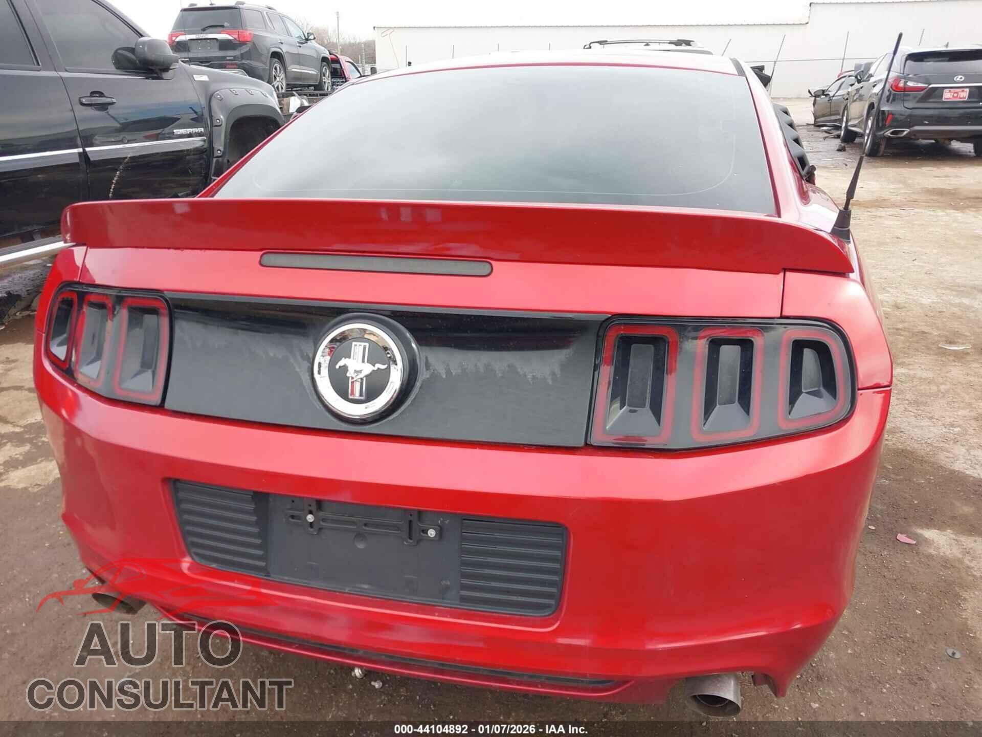 FORD MUSTANG 2013 - 1ZVBP8AM4D5228738